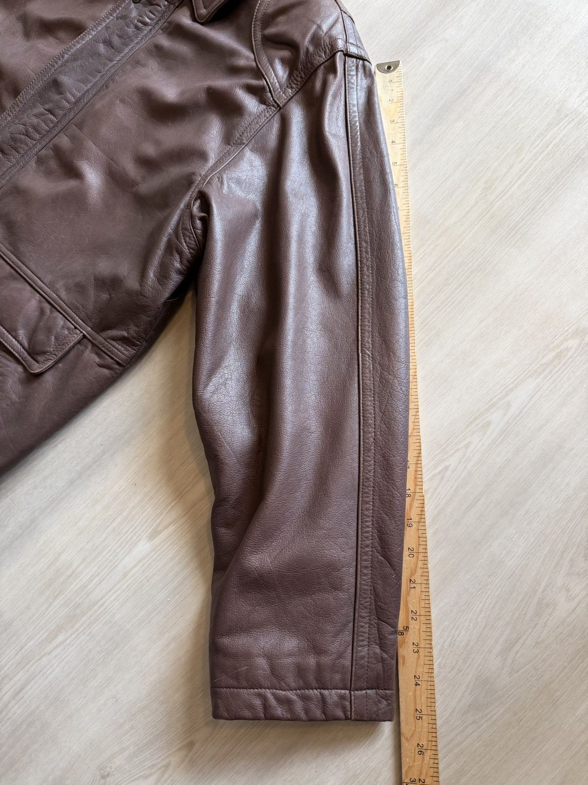 Roundtree & Yorke intage Roundtree & Yorke Leather Bomber Sz L Size US L / EU 52-54 / 3 - 7 Thumbnail