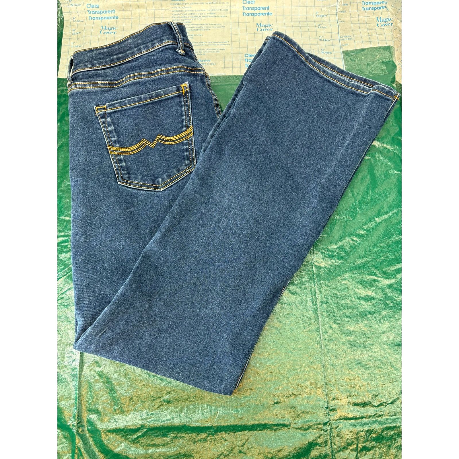 Lucky Brand Lucky Brand Jeans Size 6/28 Regular Sweet’n Low Bell Bottom Size 28" / US 6 / IT 42 - 7 Thumbnail