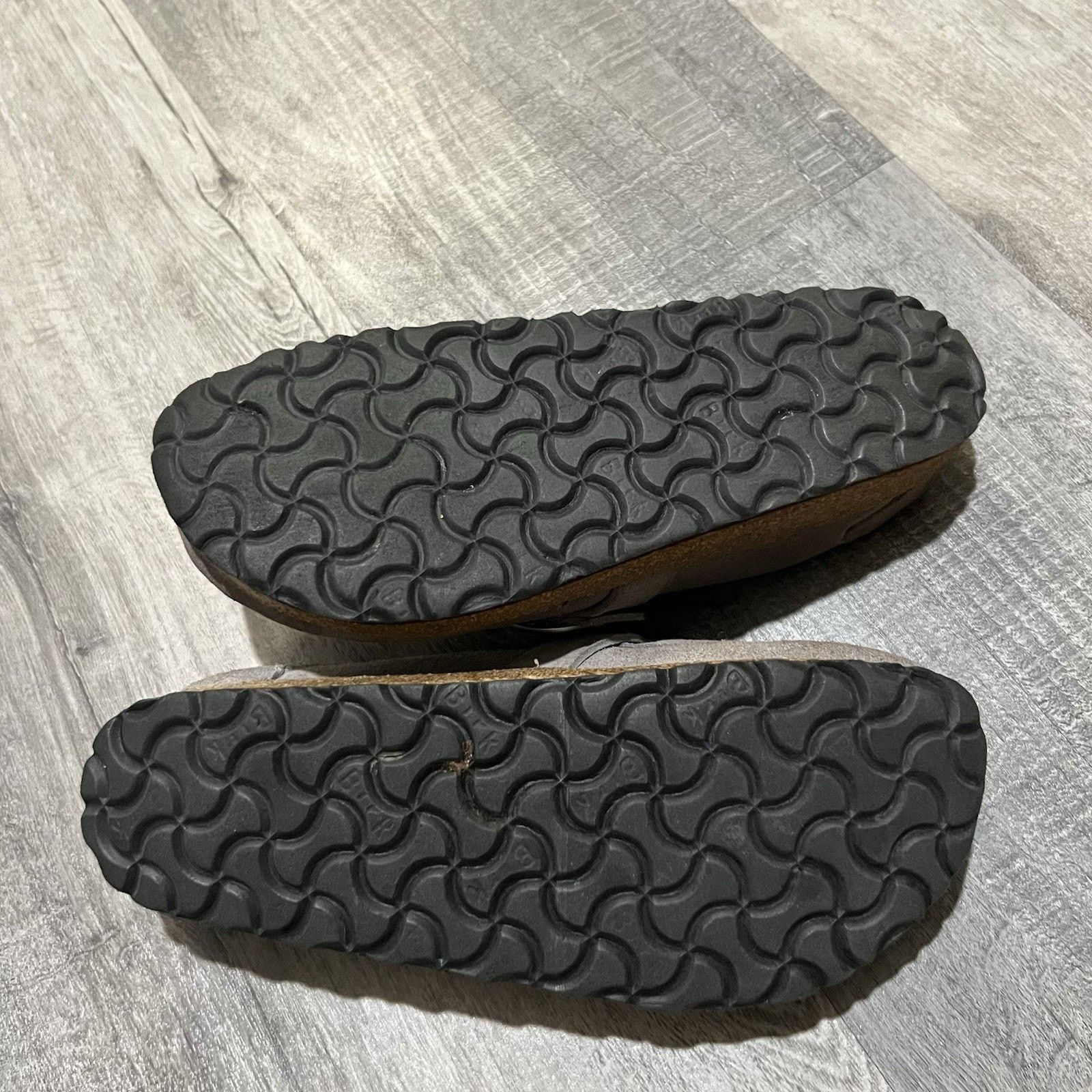 Birkenstock BIRKENSTOCK Buckley NARROW Shearling fur Mules Moccasin 38 Size US 7.5 / IT 37.5 - 3 Thumbnail