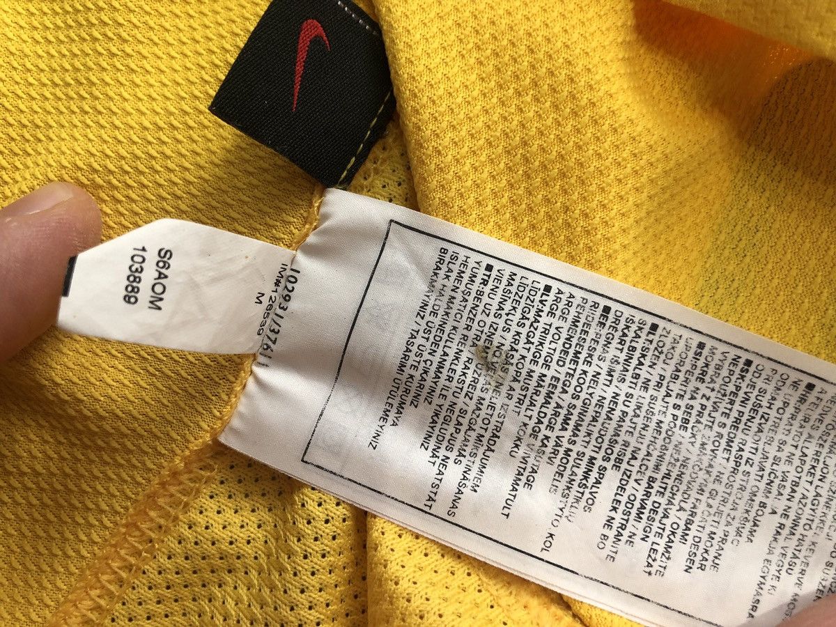Nike × Vintage Brazil vintage football jersey Size US L / EU 52-54 / 3 - 5 Thumbnail