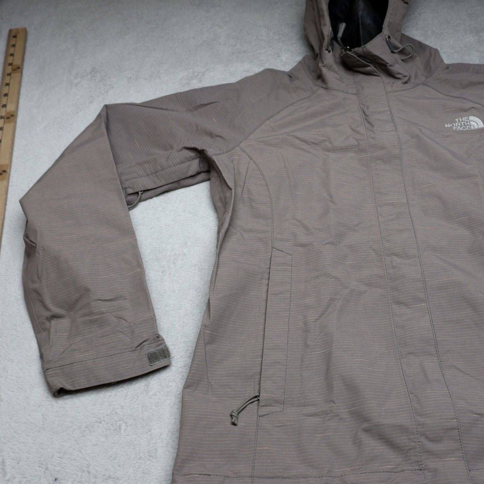 The North Face North Face Jacket Women Small Brown Waterproof Hooded Full Zip Wind Rain Outdoor Size S / US 4 / IT 40 - 2 Thumbnail