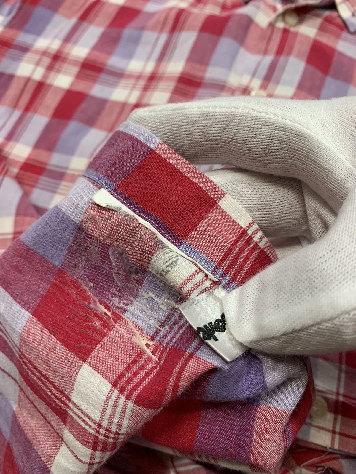 Burberry 90s Vintage Burberry Light Blue red Checked Faded fine Shirt Size US XL / EU 56 / 4 - 4 Thumbnail