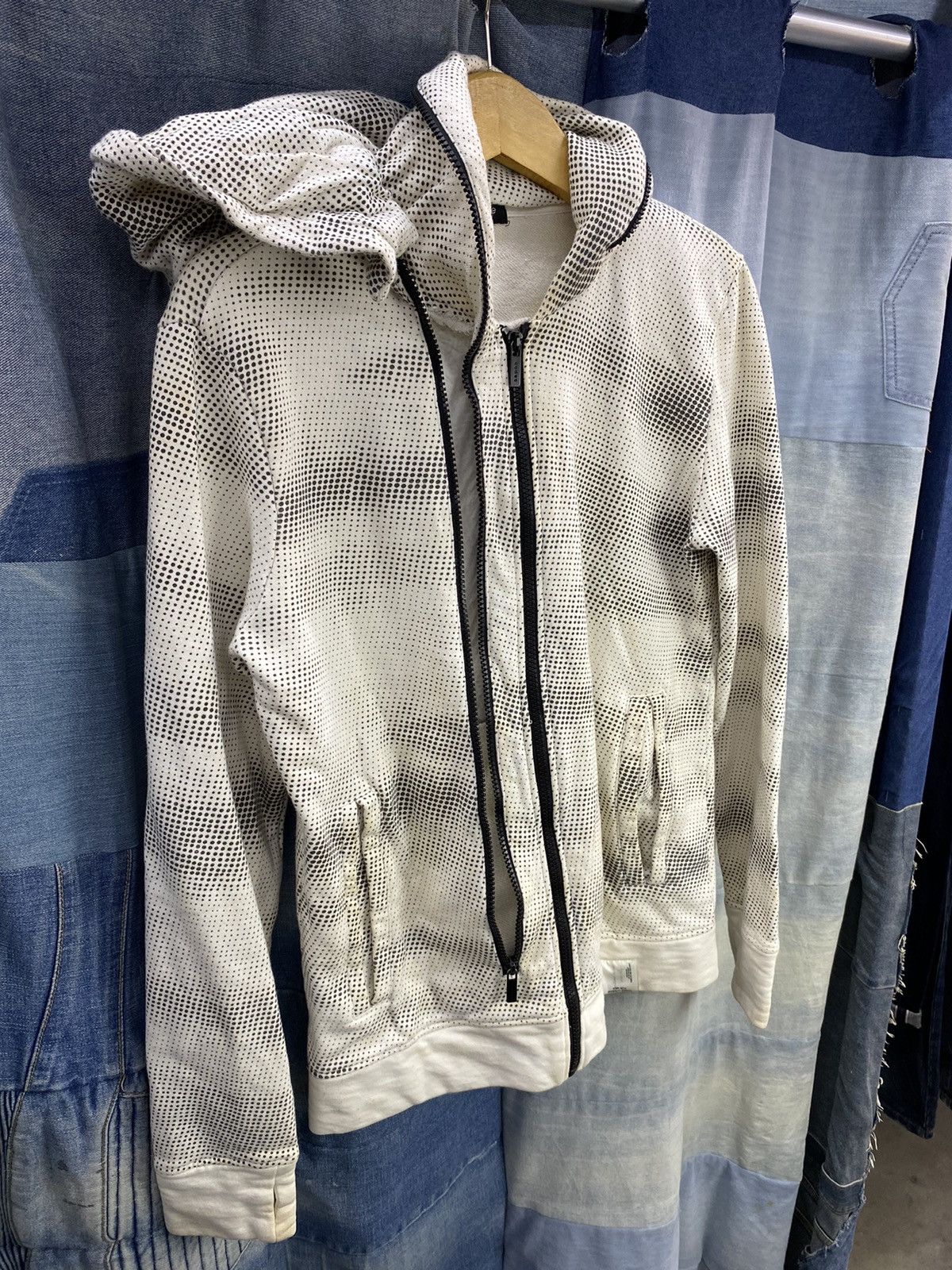 Japanese Brand Hoodie codes combine seditionaries Size US M / EU 48-50 / 2 - 3 Thumbnail