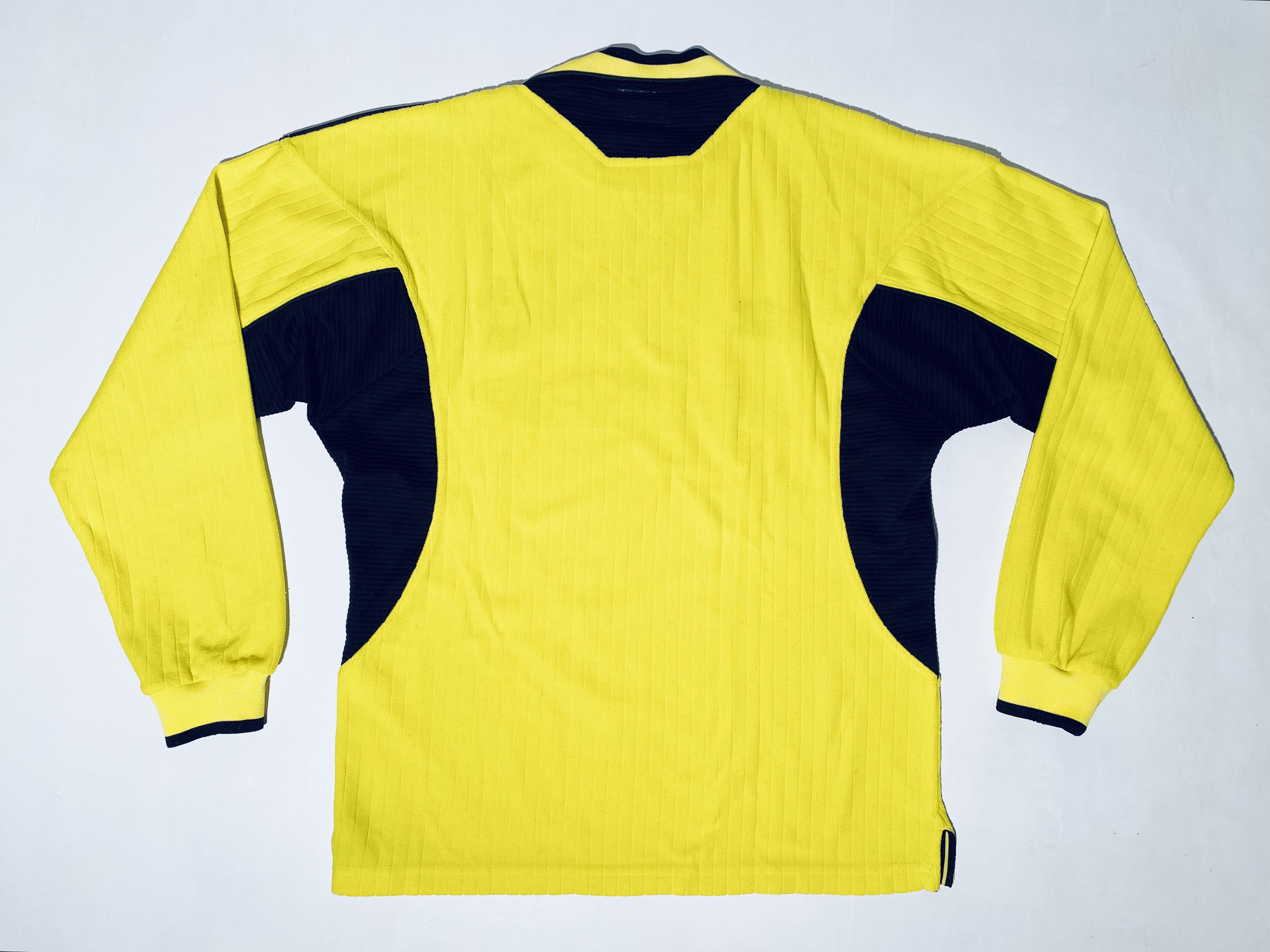Umbro Manchester United Goalkeeper Home Jersey Shirt 1999 - 2000 Size US M / EU 48-50 / 2 - 6 Thumbnail
