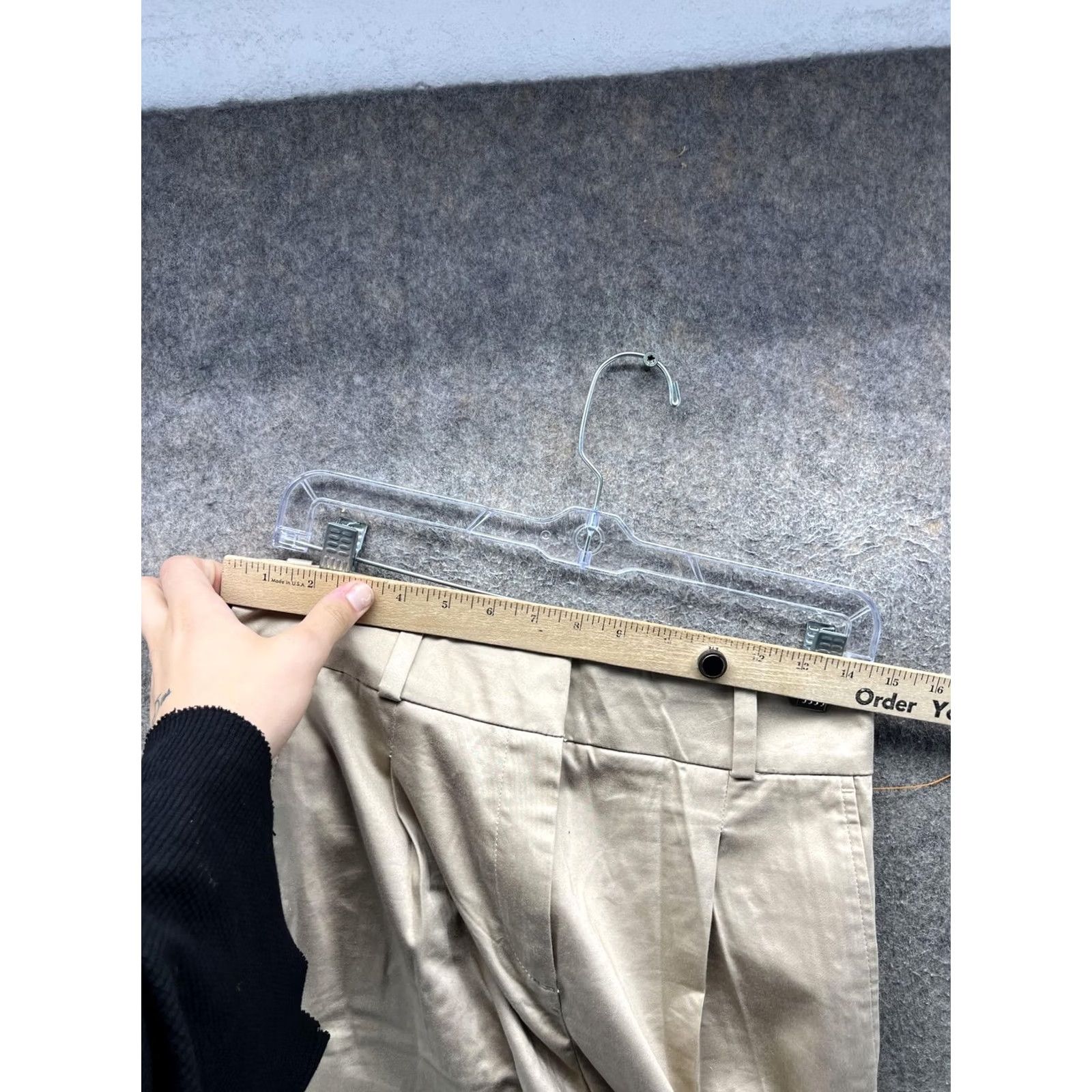 Brooks Brothers Brooks Brothers Pants Womens 4 Beige Twill Capri Pleated Cuffed Stretch Casual Size 27" / US 4 / IT 40 - 5 Thumbnail