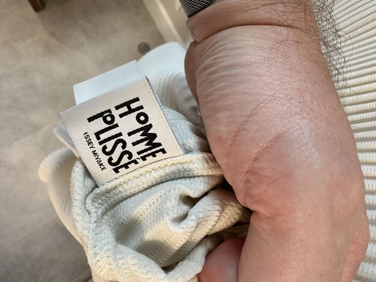 Homme Plisse Issey Miyake Ivory Monthly Color March Coat Size US L / EU 52-54 / 3 - 8 Thumbnail