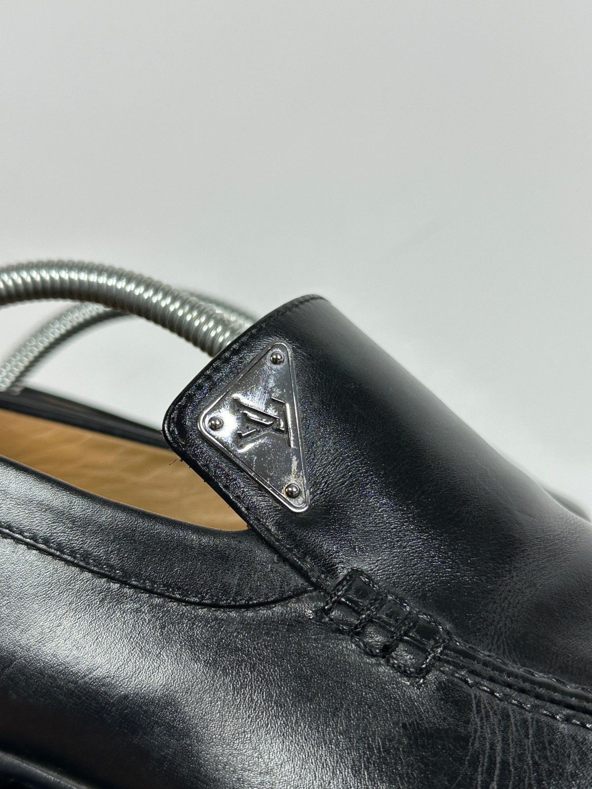 Louis Vuitton Louis Vuitton Black Leather Loafers Shoes Size US 10 / EU 43 - 14 Thumbnail