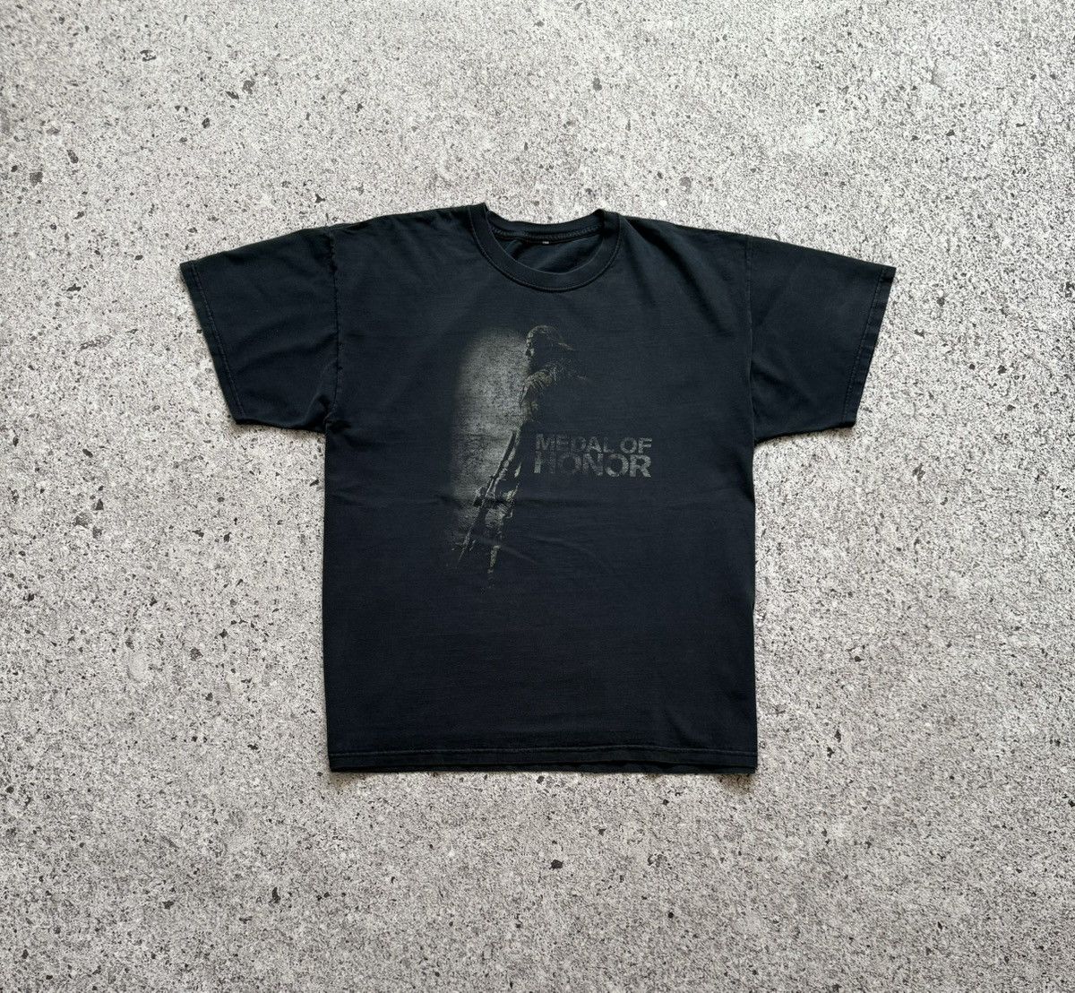 Microsoft Vintage 2000’s Videogame Medal Of Honor Hype T-Shirt Size US XL / EU 56 / 4 - 2 Thumbnail
