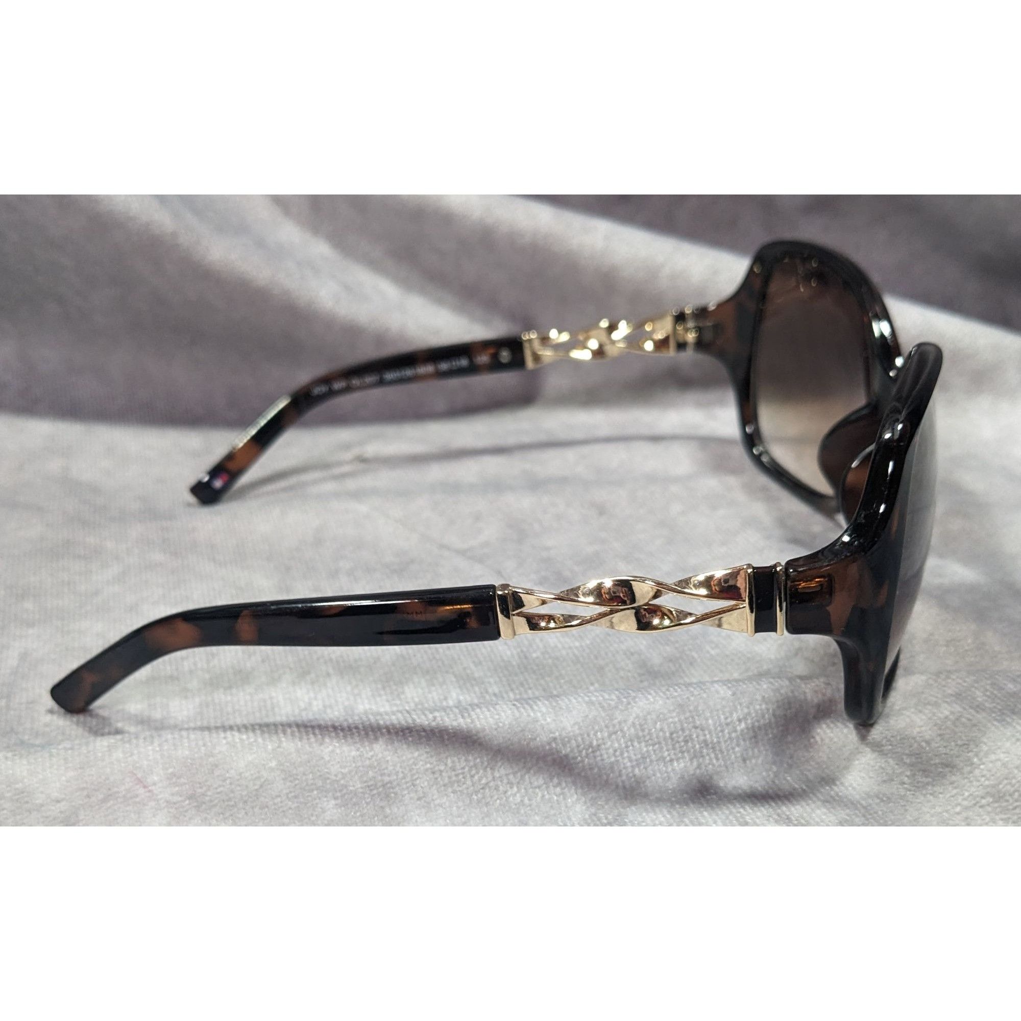 Tommy Hilfiger Tommy Hilfiger Preppy Joy WP Tortoise And Gold Twist Sungles Size ONE SIZE - 3 Thumbnail