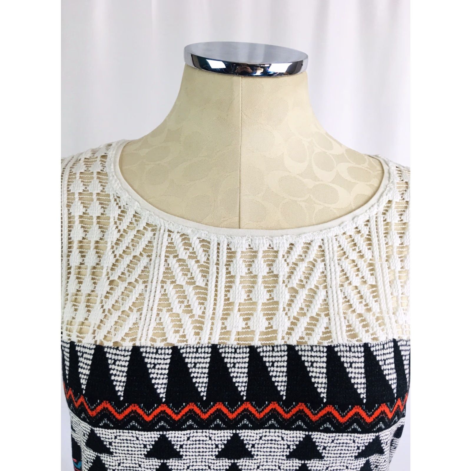 YOKE VINTAGE Large Sweetheart Cap Sleeve Pullover Top Junior Women's Lace Yoke Slightly Sheer Ivory Size L / US 10 / IT 46 - 3 Thumbnail