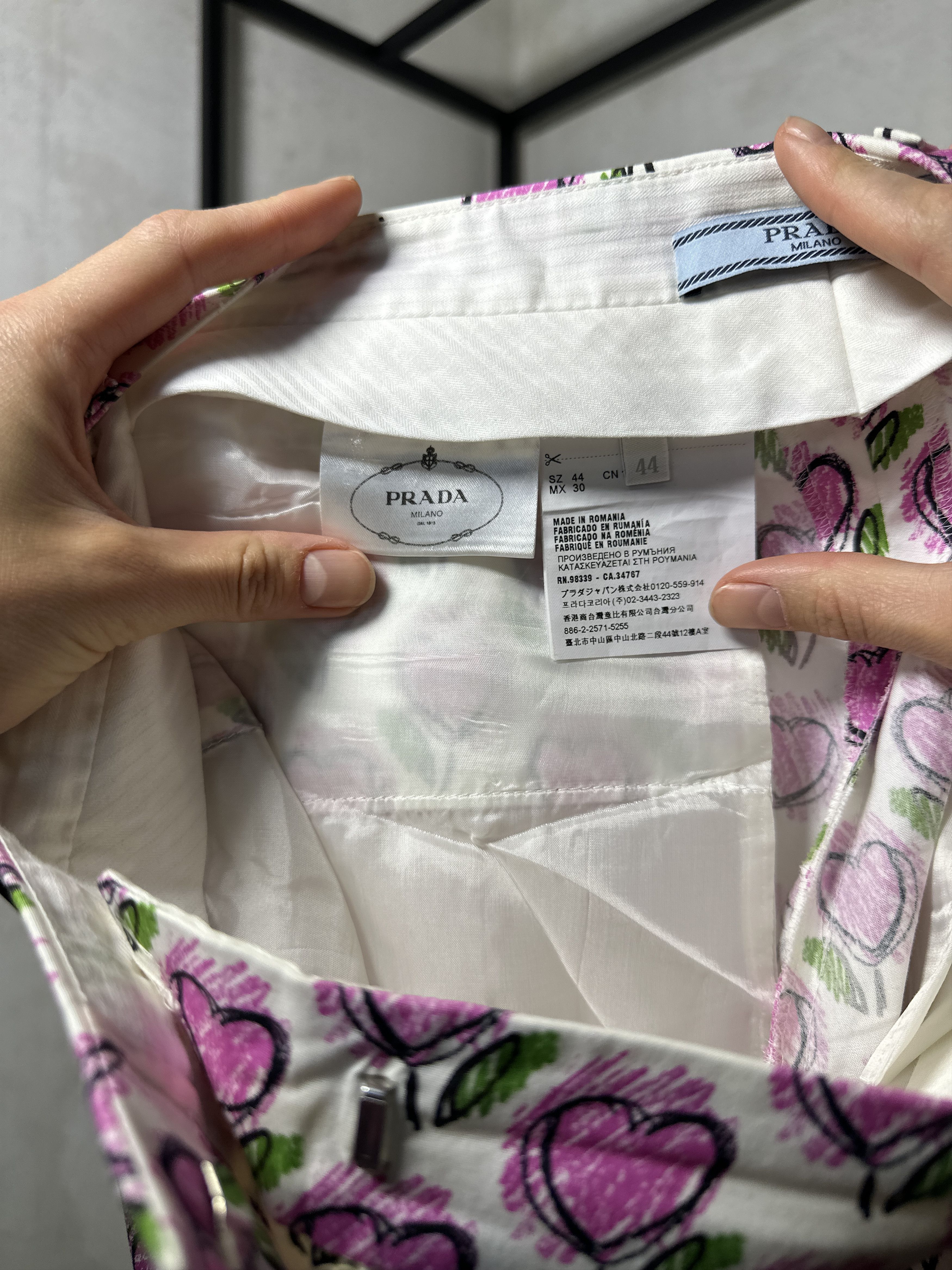 Prada Prada Heart Print 3/4 Pants Size 30" / US 8 / IT 44 - 7 Thumbnail