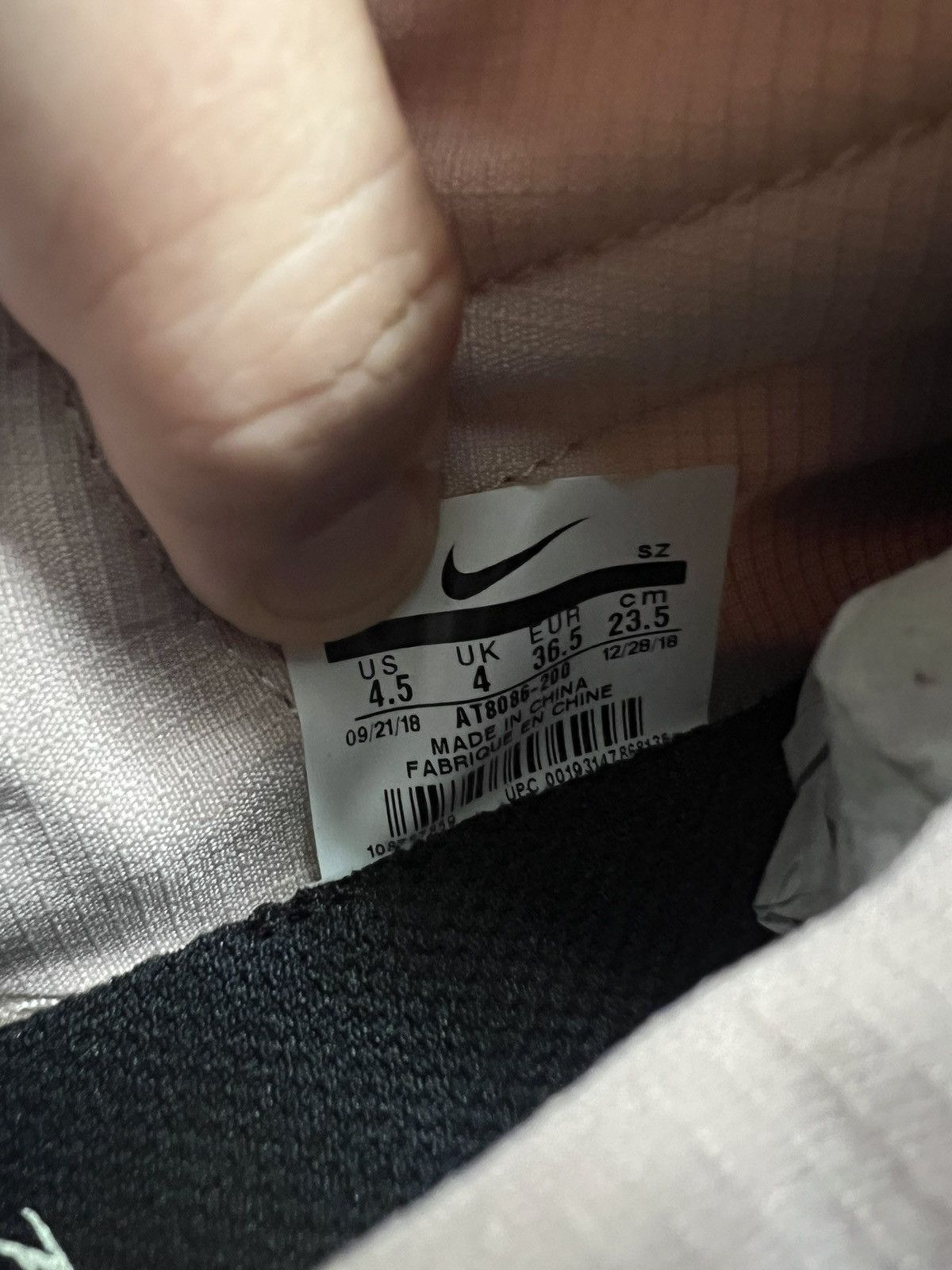 Nike Nike Air Fear of God Moc Particle Beige Size 6W Size US 6 / IT 36 - 7 Thumbnail