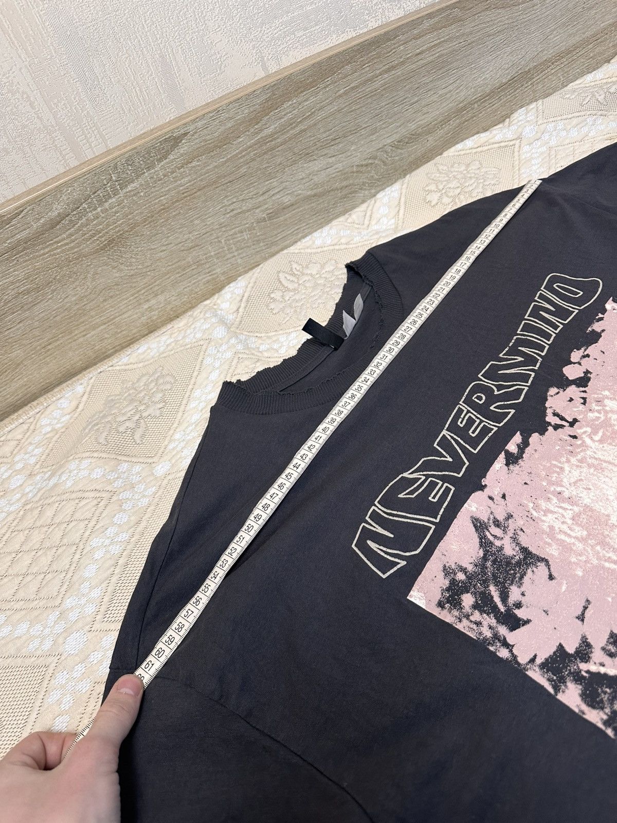 Band Tees 🔥 Nirvana Nevermind H&M Band Rock Tour T Shirt Oversize Size US L / EU 52-54 / 3 - 9 Thumbnail