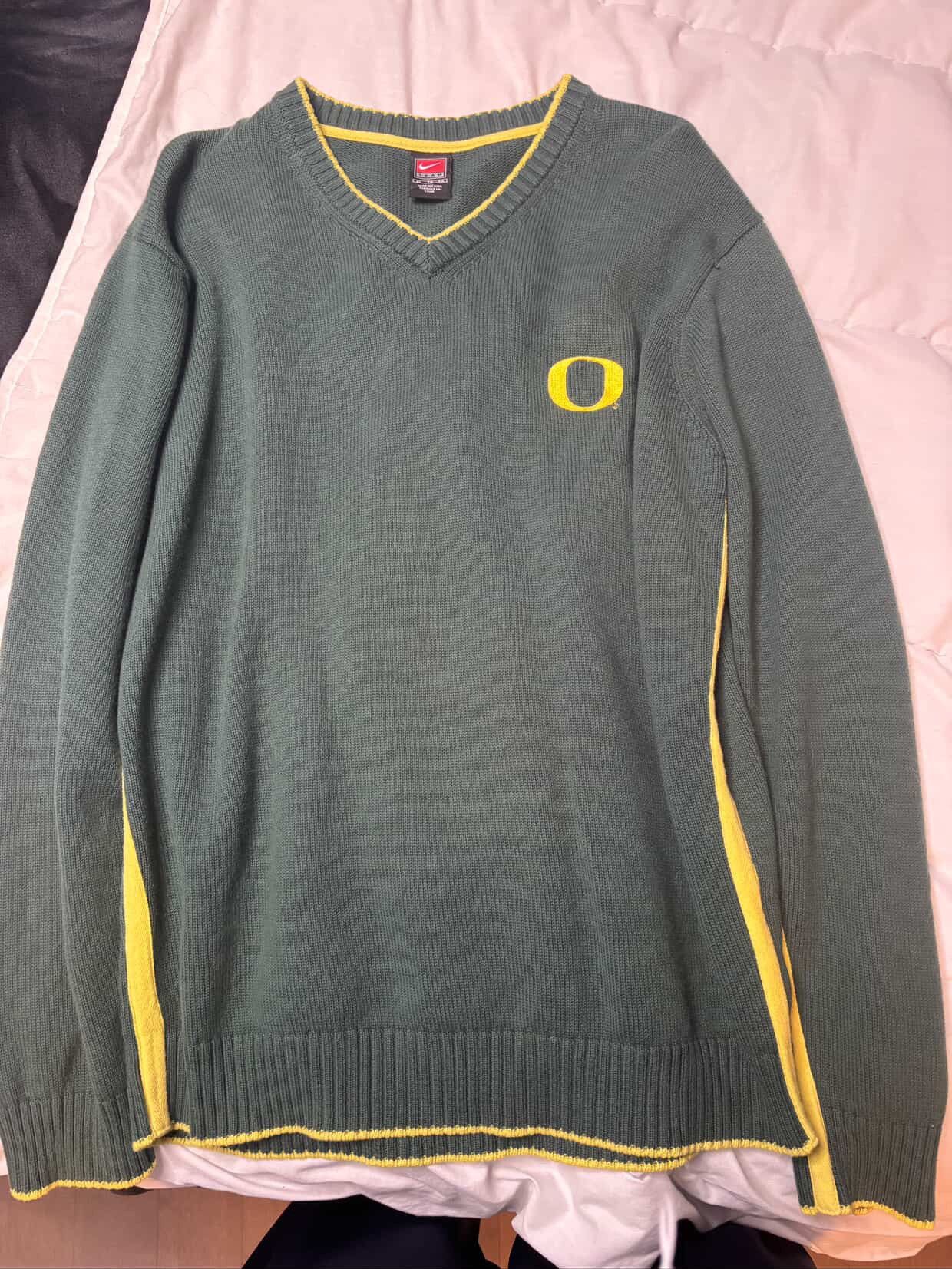 Nike Oregon V-Neck Sweater