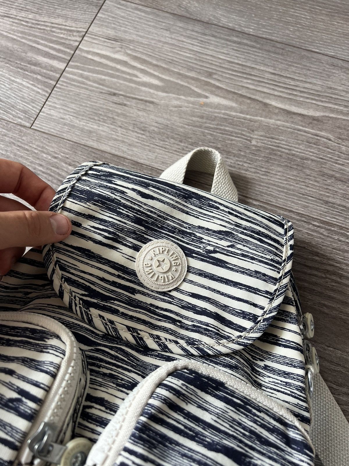 Other Vintage Kipling BackPack Valentina Monkey Rare Colourway Bag Size ONE SIZE - 9 Thumbnail