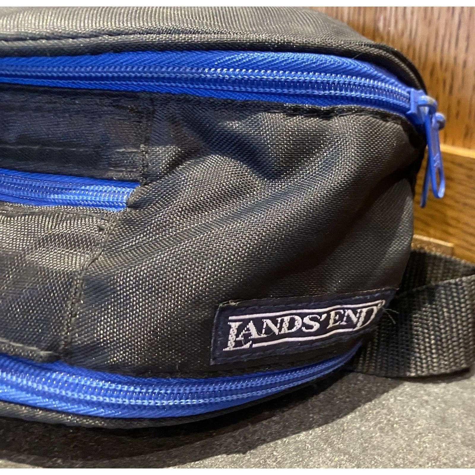 Lands' End Lands End adjustable fanny pack belt bag Zipper Compartments Size ONE SIZE - 2 Thumbnail