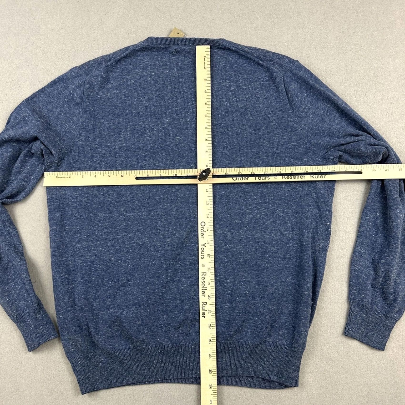 J.Crew J.CREW Sweater Men L Blue Solid Classic Long Sleeve V-Neck Pullover Knit Size US L / EU 52-54 / 3 - 4 Thumbnail
