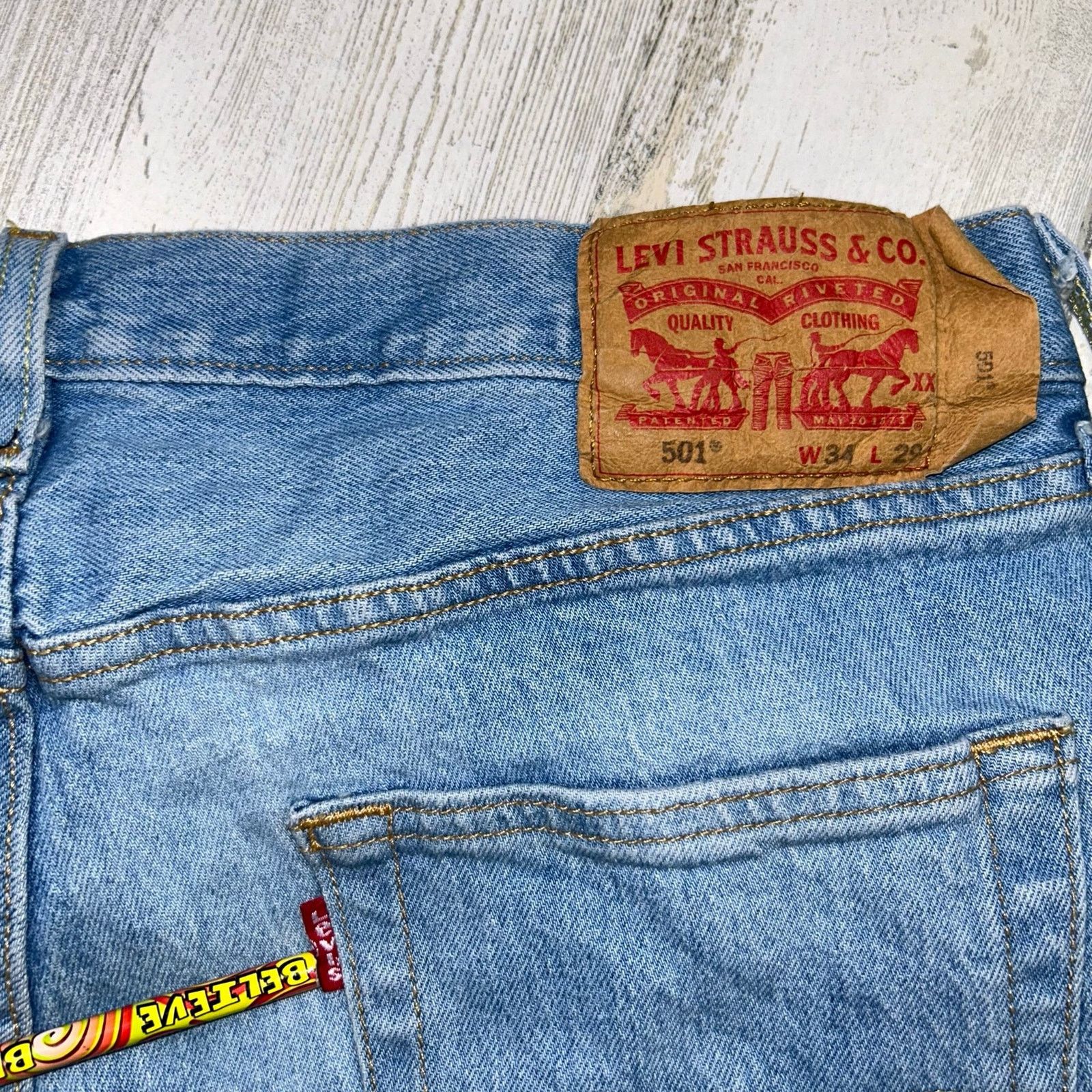 Levi's Vintage Levi’s 501 Button Fly Denim Blue Jeans Size US 36 / EU 52 - 9 Thumbnail