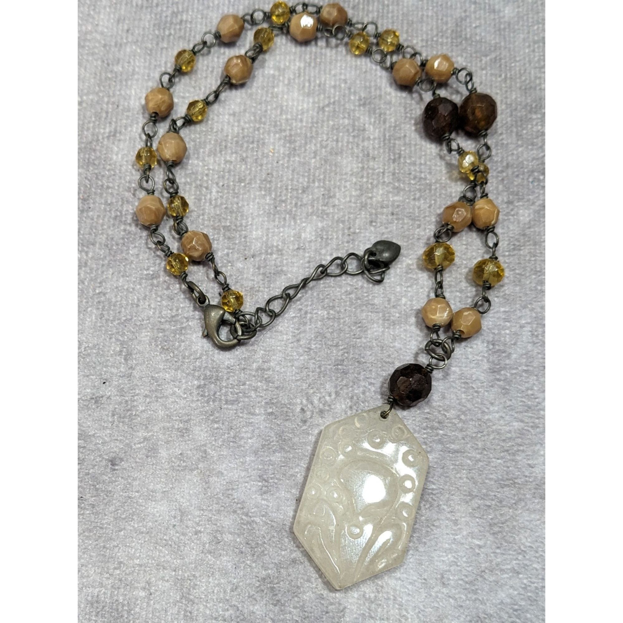 Other Vintage Carved Quartz Pendant Necklace With Beaded Chain Size ONE SIZE - 10 Thumbnail