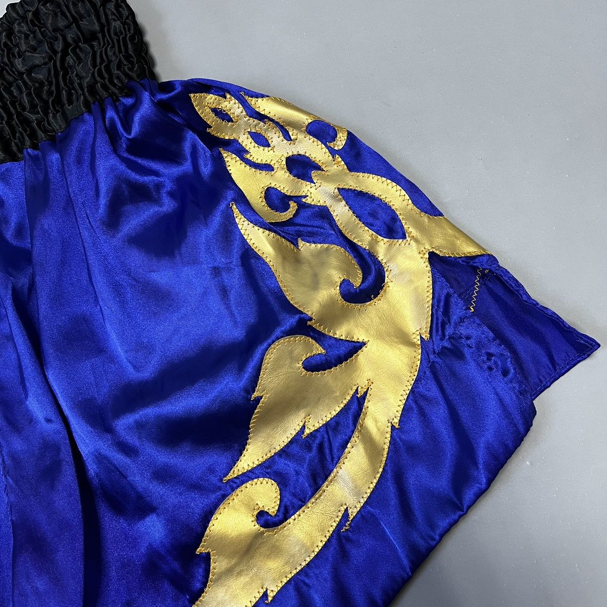 Japanese Brand × Vintage Vintage Muay Thai Shorts “Windy” Thaiboxing MMA Y2K Size US 34 / EU 50 - 13 Thumbnail