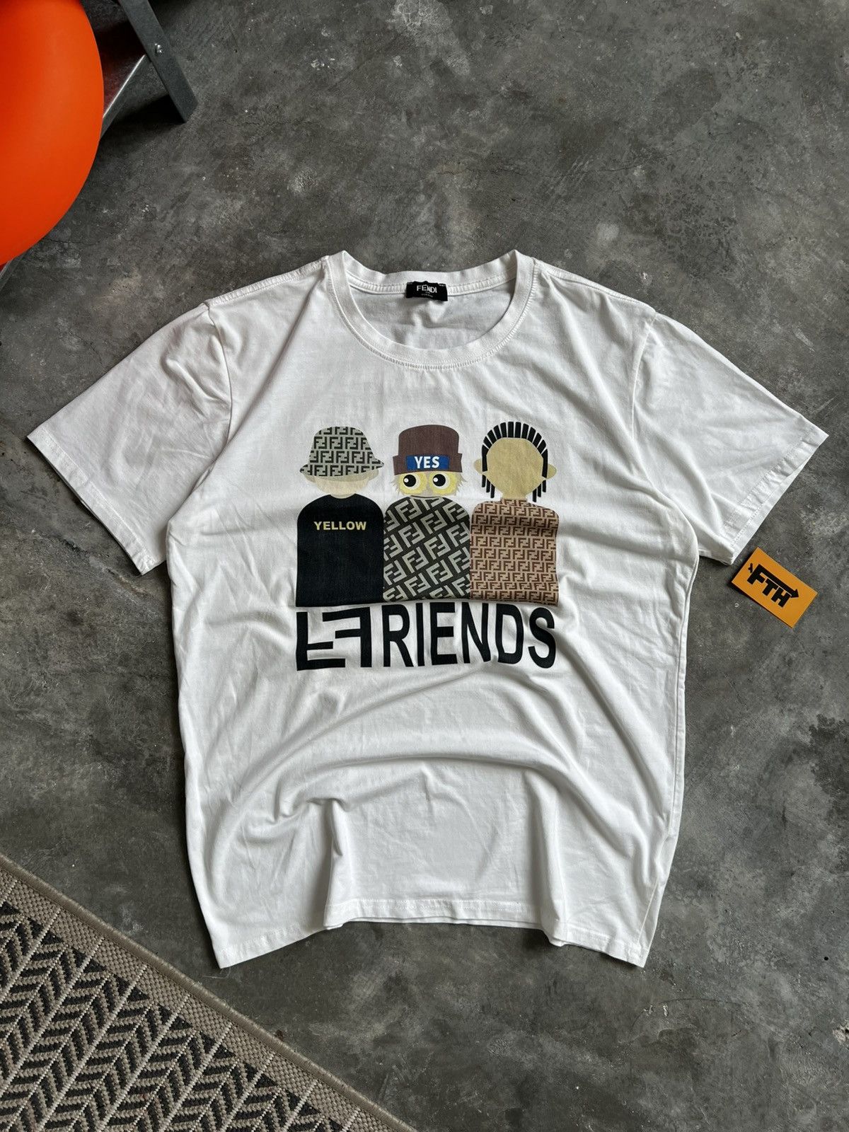 Fendi Fendi Friends Tshirt Size US M / EU 48-50 / 2 - 2 Thumbnail