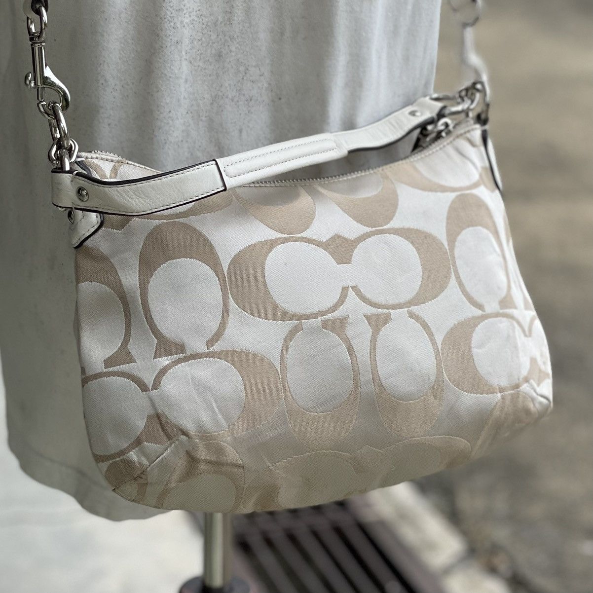 Coach Coach Signature 2 Way Sling Bag Size ONE SIZE - 6 Thumbnail