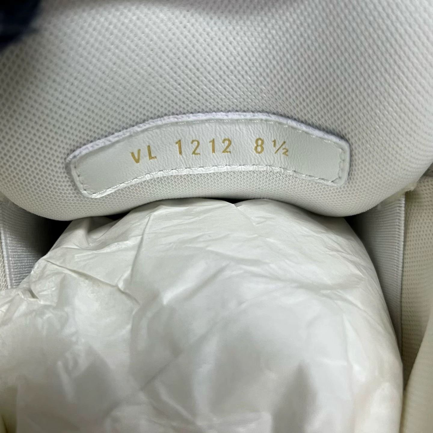 Louis Vuitton louis vuitton white green low-top sneakers Size US 8.5 / EU 41-42 - 6 Thumbnail