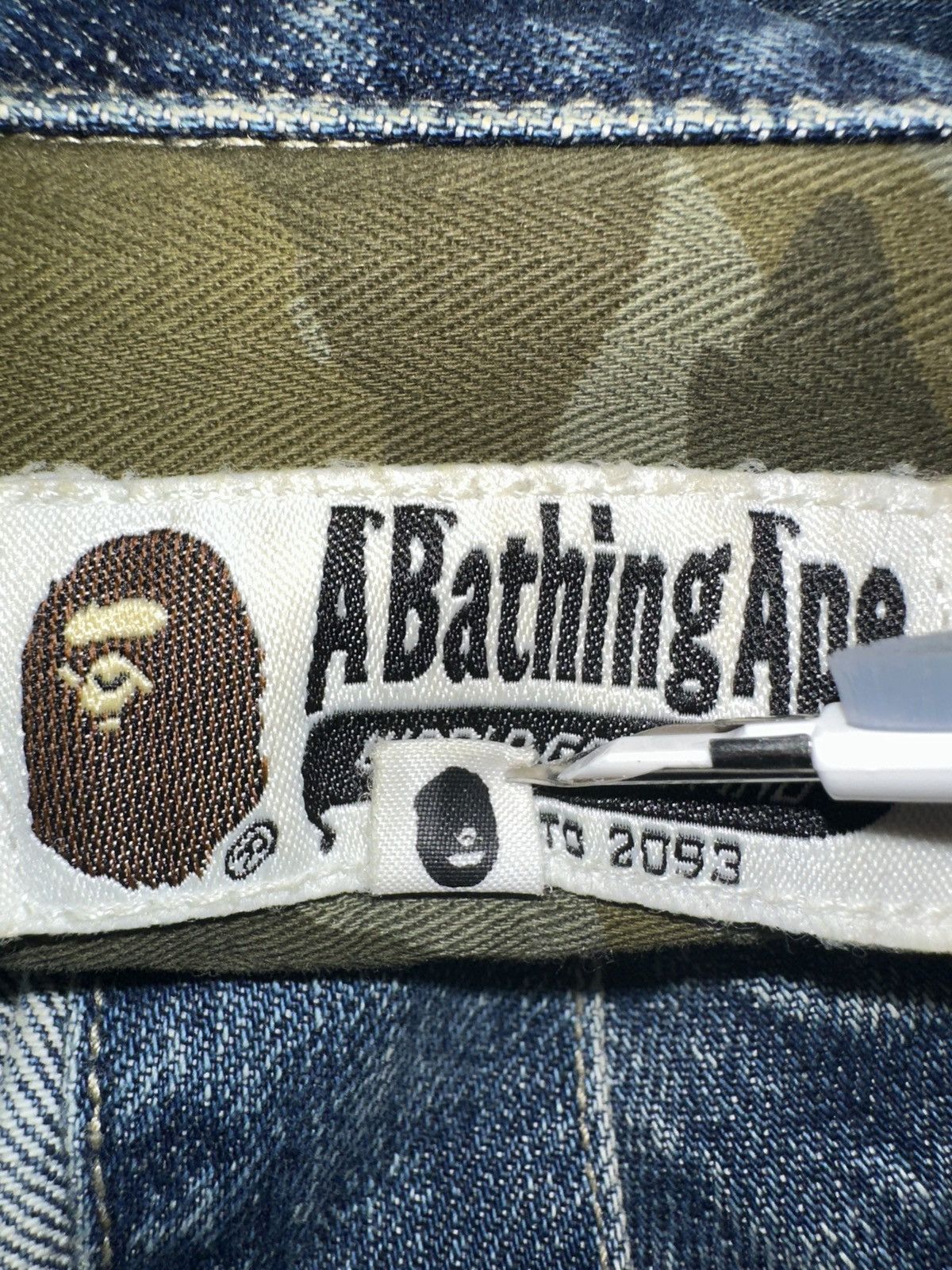 Bape Bape Crazy Patch Denim Jacket Indigo Distressed Size Medium Size US M / EU 48-50 / 2 - 6 Thumbnail