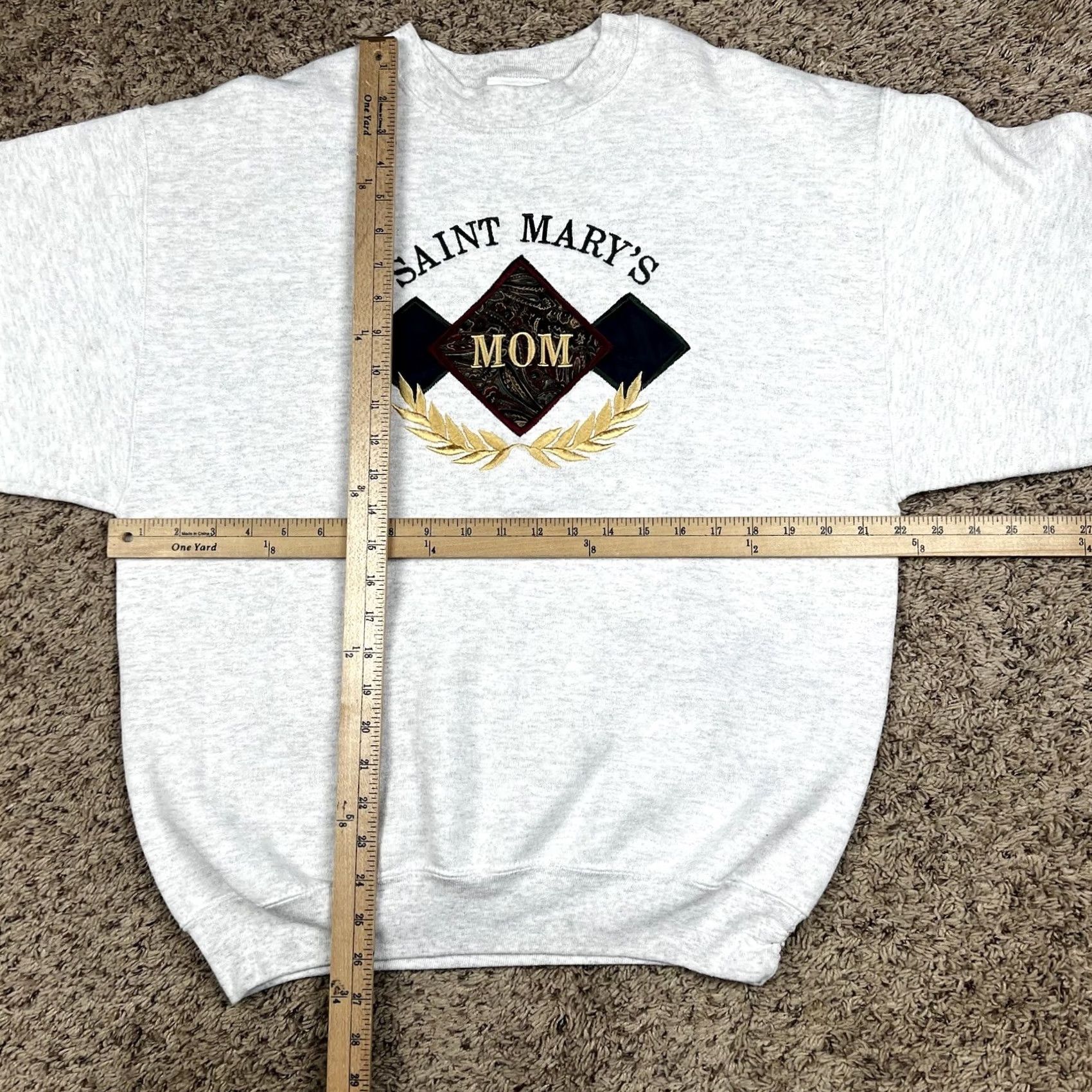 Vintage VINTAGE Saint Mary’s Mom Embroidered Crewneck Sweatshirt Large USA Player Sweatshirt Womens Crewneck 90s Gray Size L / US 10 / IT 46 - 7 Thumbnail