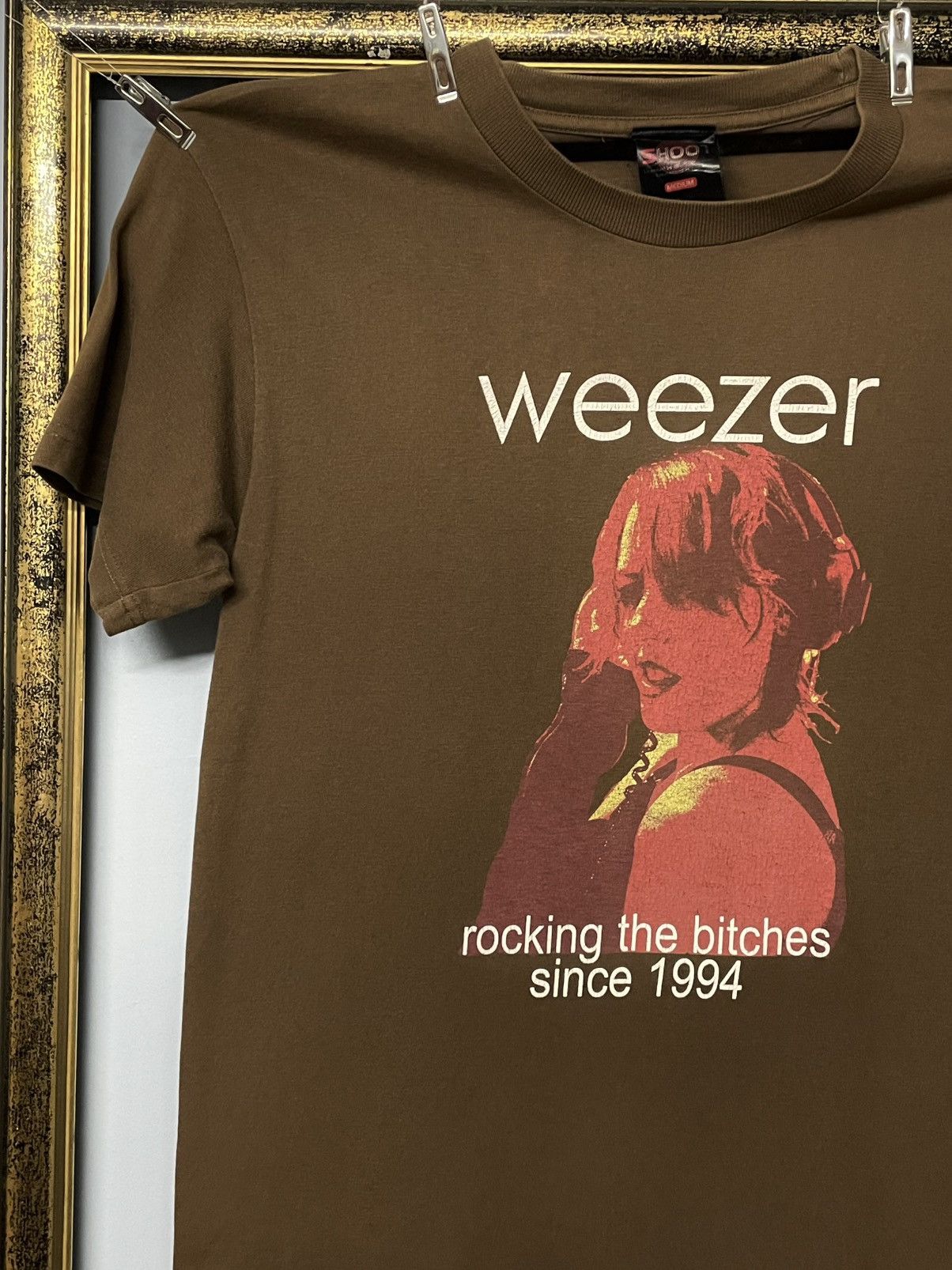 Vintage Vintage Original Weezer Rockin The Bitches Since 1994 Tee Size US M / EU 48-50 / 2 - 3 Thumbnail