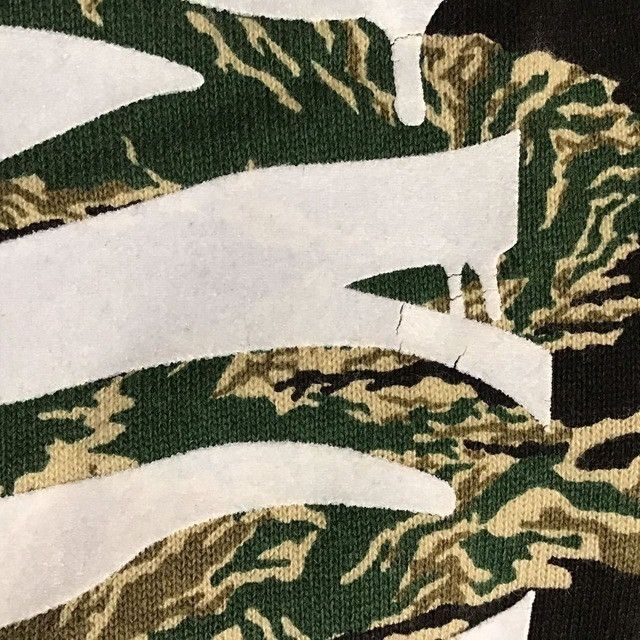 Bape BAPE Tiger Camo Tiger Full Zip Hoodie a bathing ape NIGO Size US M / EU 48-50 / 2 - 7 Thumbnail