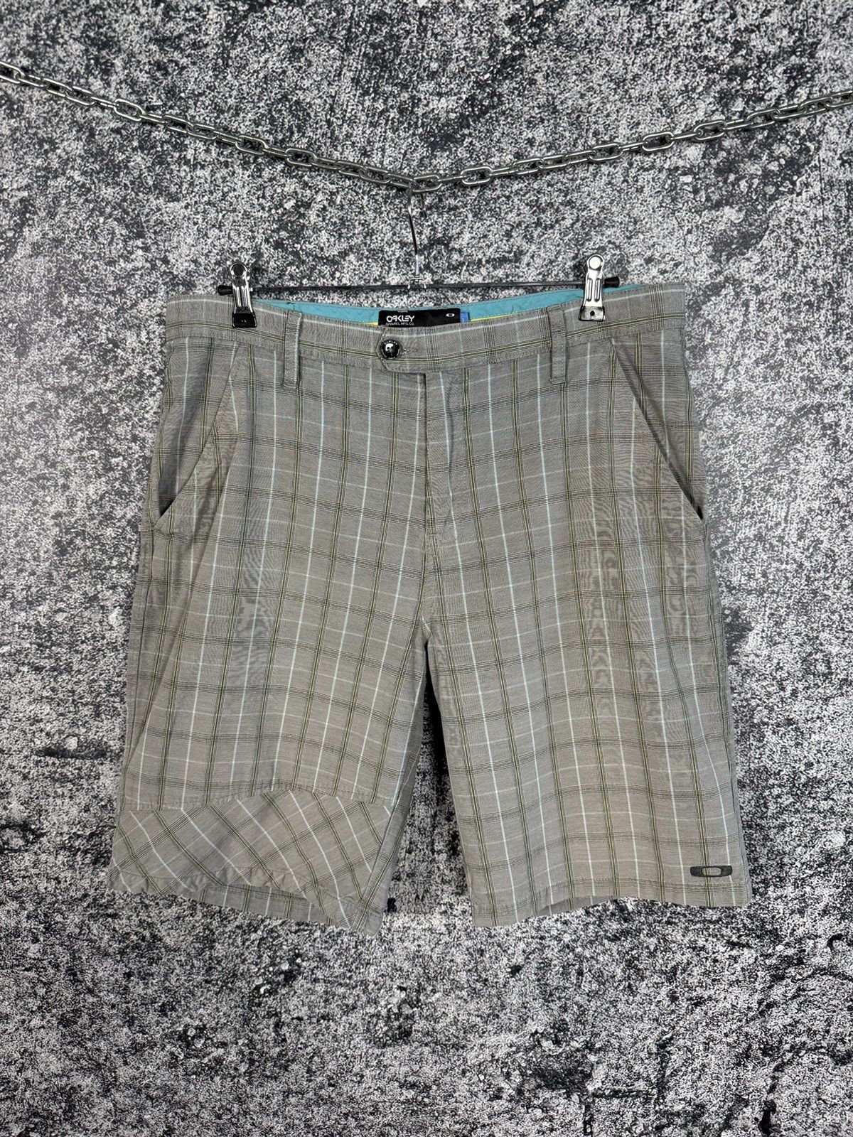 Oakley lOakley Loose Fit Plaid Shorts Checkered Casual Skate Style Size US 36 / EU 52 - 1 Thumbnail