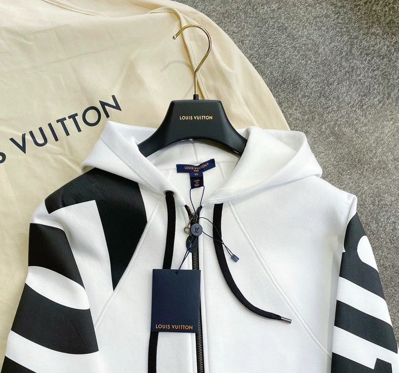 Louis Vuitton Louis Vuitton White Jacket Size US XS / EU 42 / 0 - 3 Thumbnail
