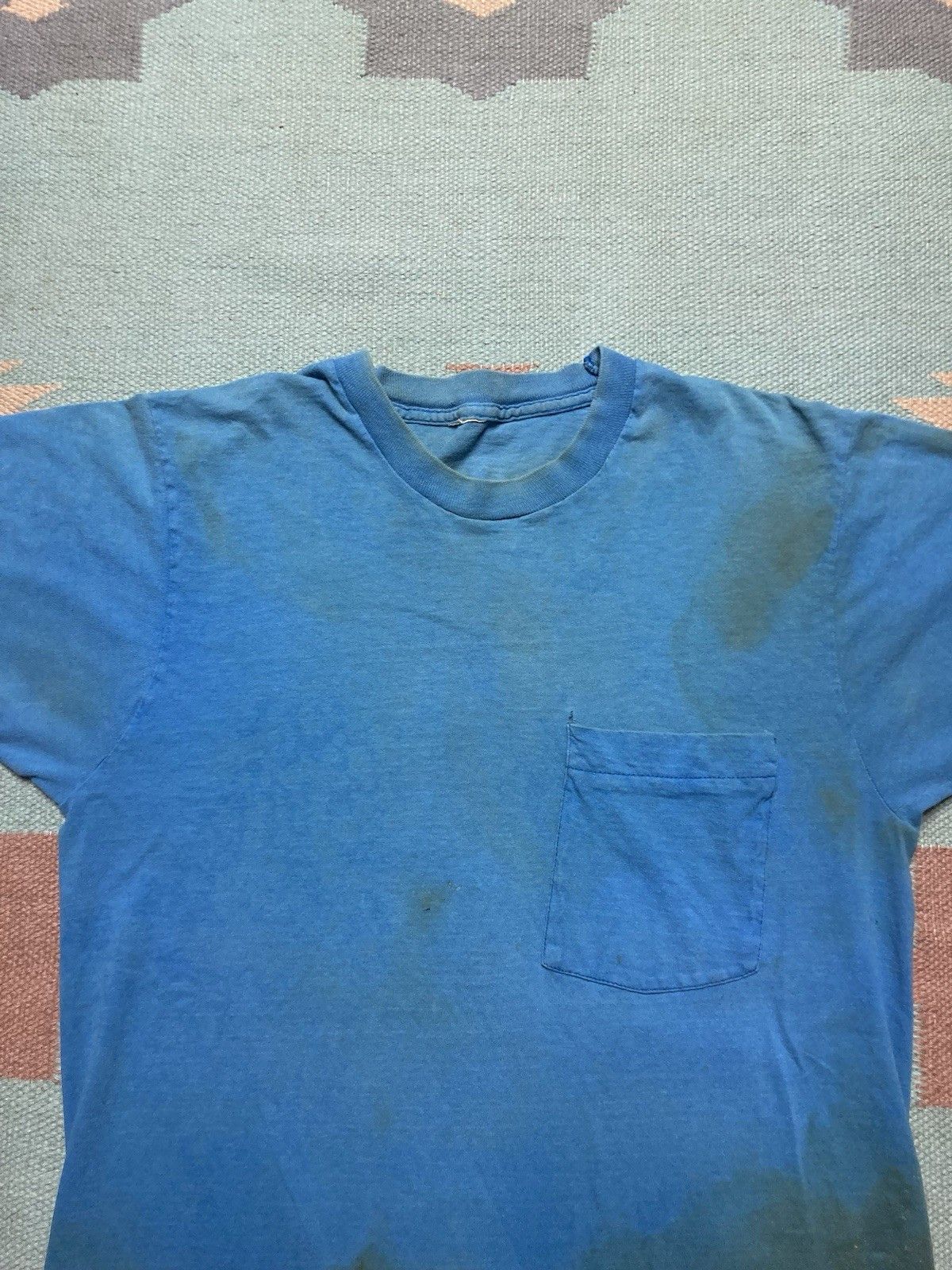 Vintage 80s pocket t shirt blank light blue distressed grunge medium Size US M / EU 48-50 / 2 - 5 Thumbnail