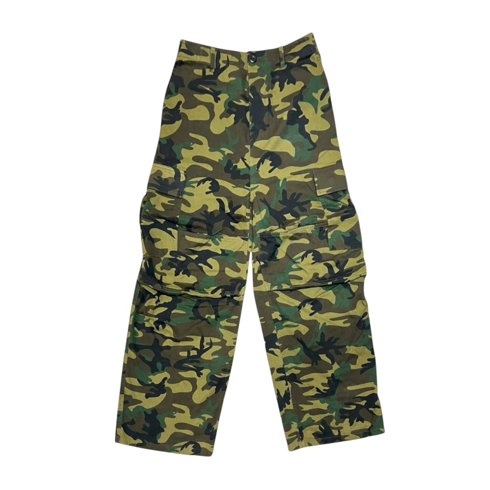 Balenciaga Balenciaga FW21 Camo Kick Cargo Pants Size US 36 / EU 52 - 1 Preview