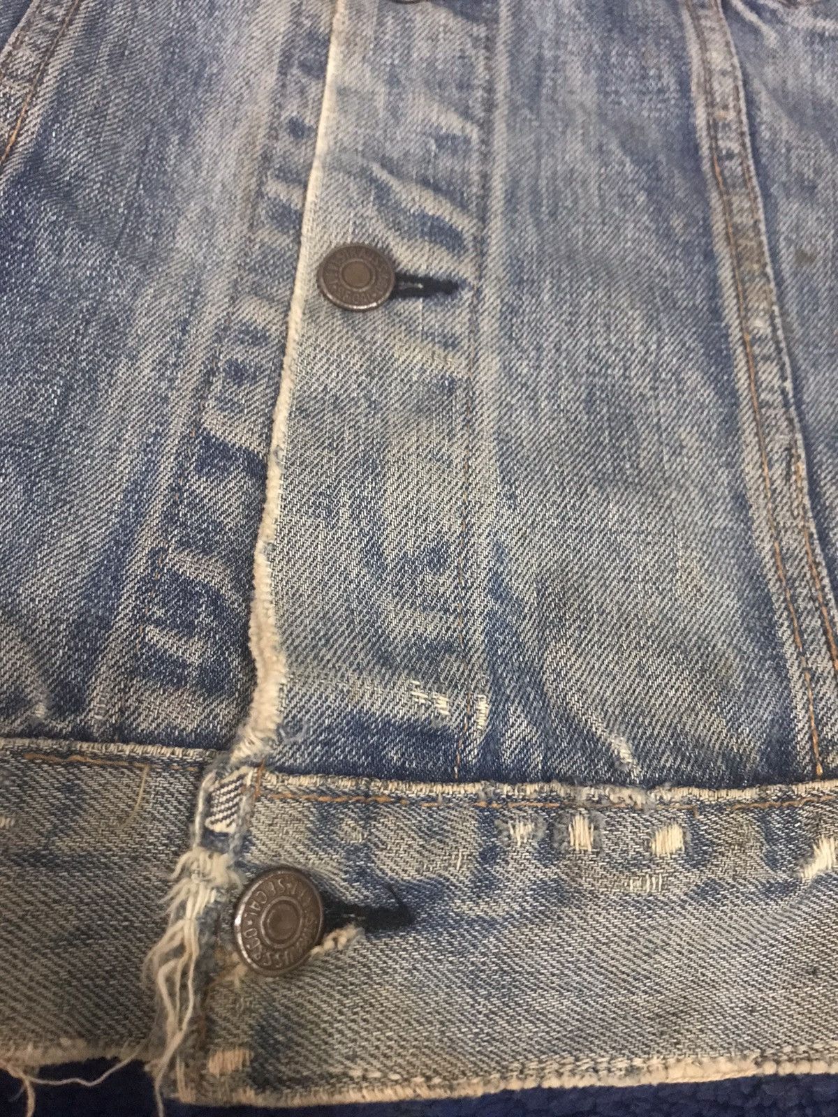 Levi's True Vintage Distressed Levis Trucker Jacket Big E Size US S / EU 44-46 / 1 - 22 Thumbnail