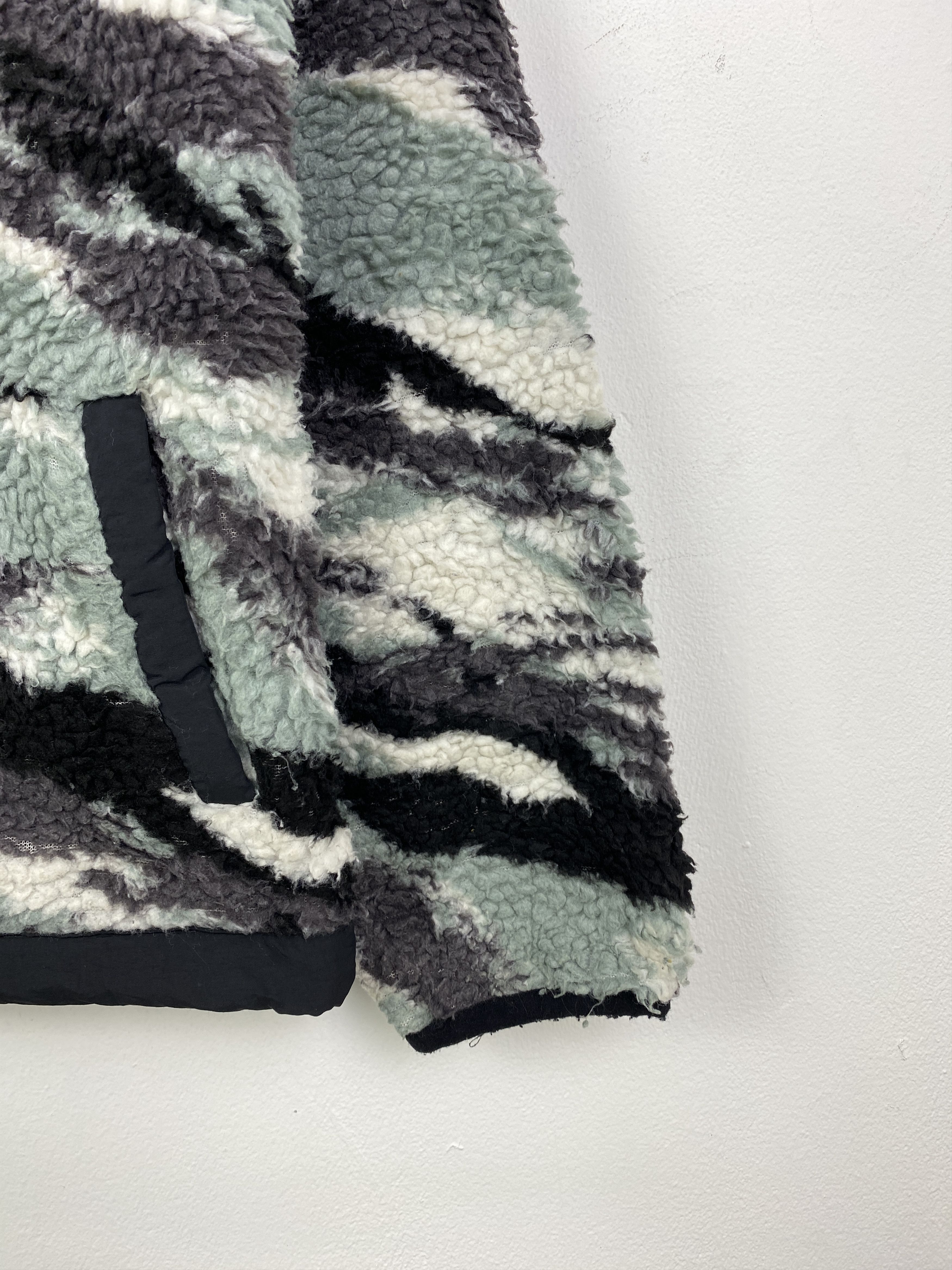 Japanese Brand Vintage Find Out Camo Sherpa Hoodie Jacket JA0236 Size US XL / EU 56 / 4 - 10 Thumbnail