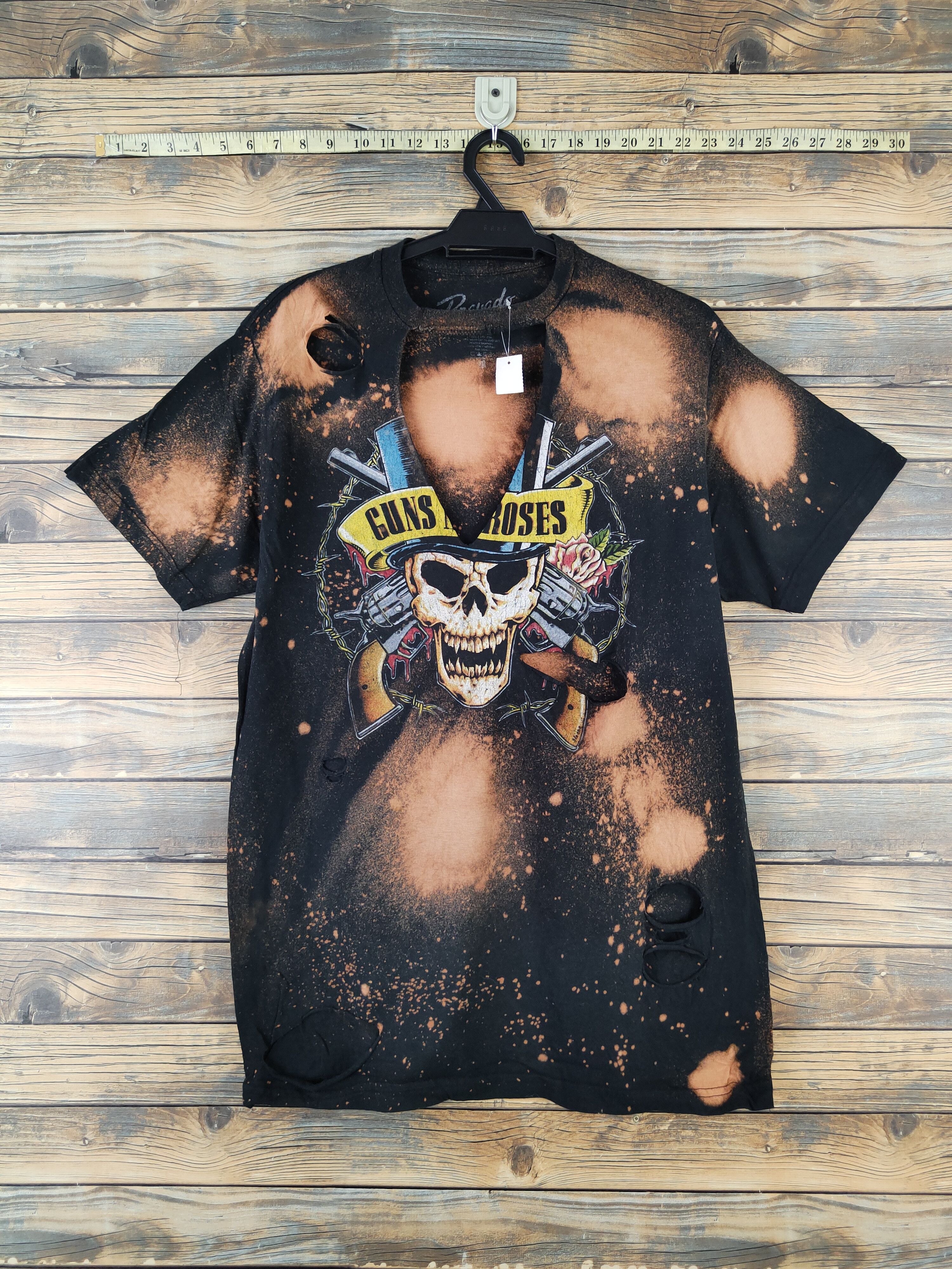 Band Tees × Guns N' Roses DL Guns & Roses acid wash Black Ripped Short Sleeve Tee #995 Size US M / EU 48-50 / 2 - 1 Thumbnail