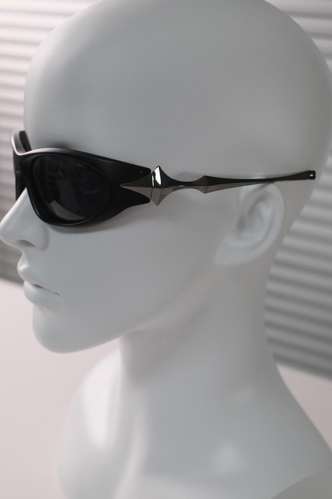 Other Y2k Vtg Avant Garde Futuristic Gunmetal Sunglasses Unisex OS Size ONE SIZE - 3 Thumbnail