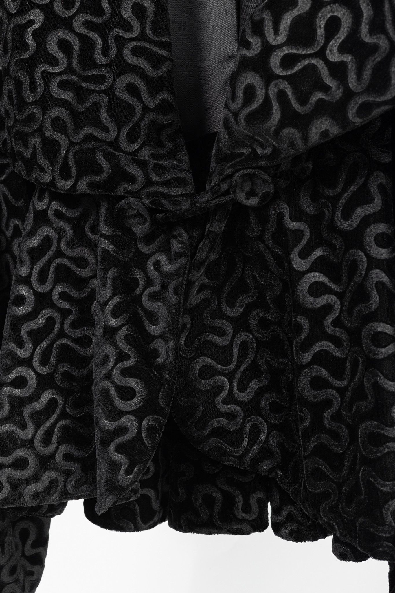 Norma Kamali Norma Kamali Vintage 80's Velvet Squiggle Hooded Jacket Size L / US 10 / IT 46 - 7 Thumbnail