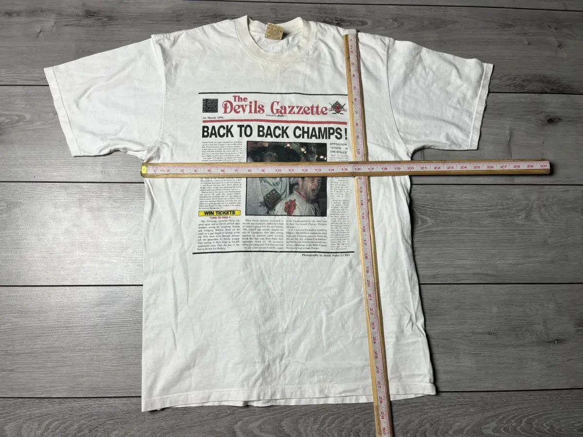NHL Vintage Cardiff Devils Gazzette Champions Tshirt autograph Size US L / EU 52-54 / 3 - 8 Thumbnail
