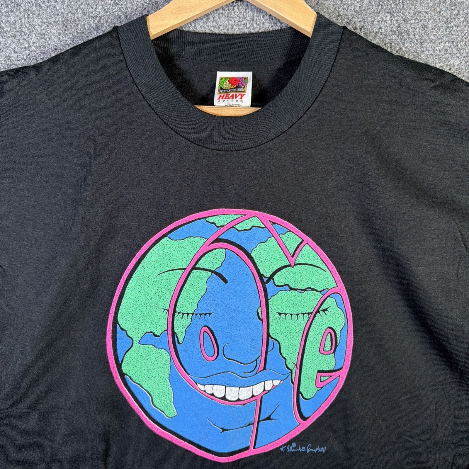 Fruit Of The Loom Vintage Earth Shirt Mens Large 90s Planet Love Art Abstract Size US L / EU 52-54 / 3 - 1 Thumbnail