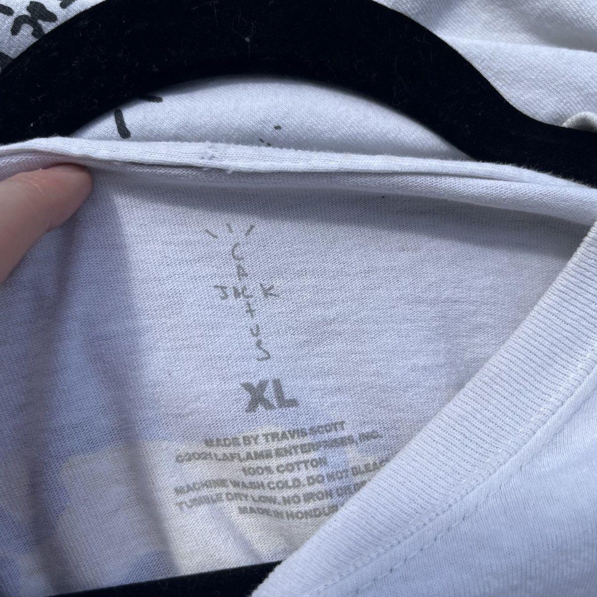 Fragment Design × Kaws × Travis Scott Travis Scott x Kaws x Fragment Design White Tee Size US XL / EU 56 / 4 - 4 Thumbnail