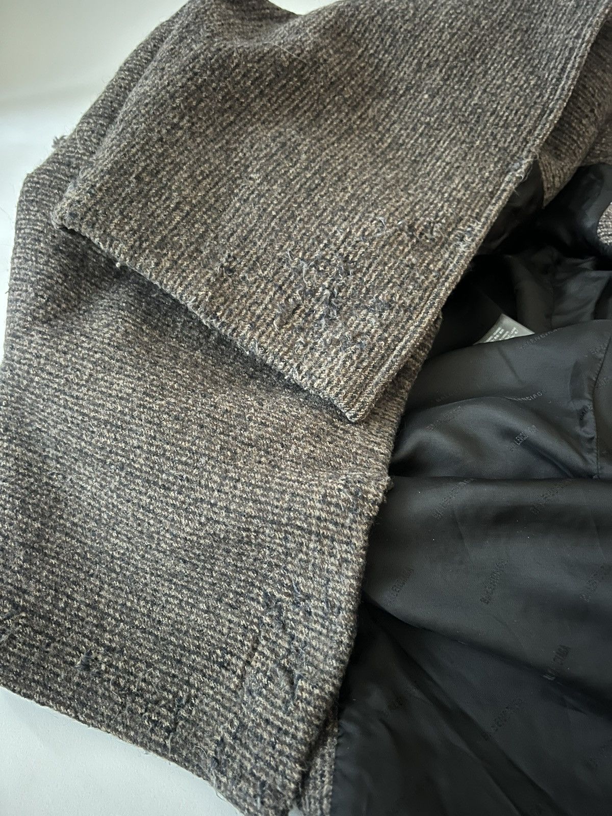 Balenciaga Balenciaga Large Destroyed Coat Size US M / EU 48-50 / 2 - 6 Thumbnail