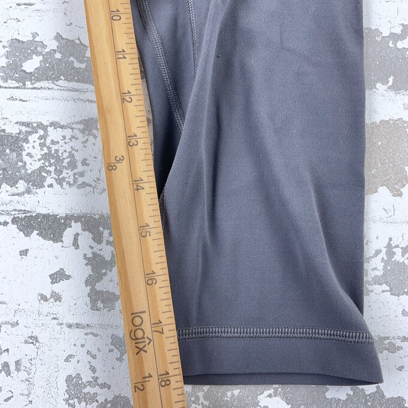Lululemon VINTAGE Lululemon Leggings Women 6 Gray Wunder Under Cropped Stretch Pull On Workout Size 28" / US 6 / IT 42 - 6 Thumbnail