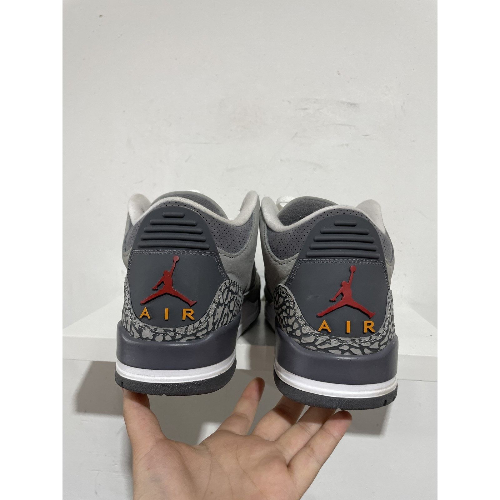 Jordan Brand JORDAN 3 COOL GREY SIZE 10 PREOWNED Size US 10 / EU 43 - 5 Thumbnail