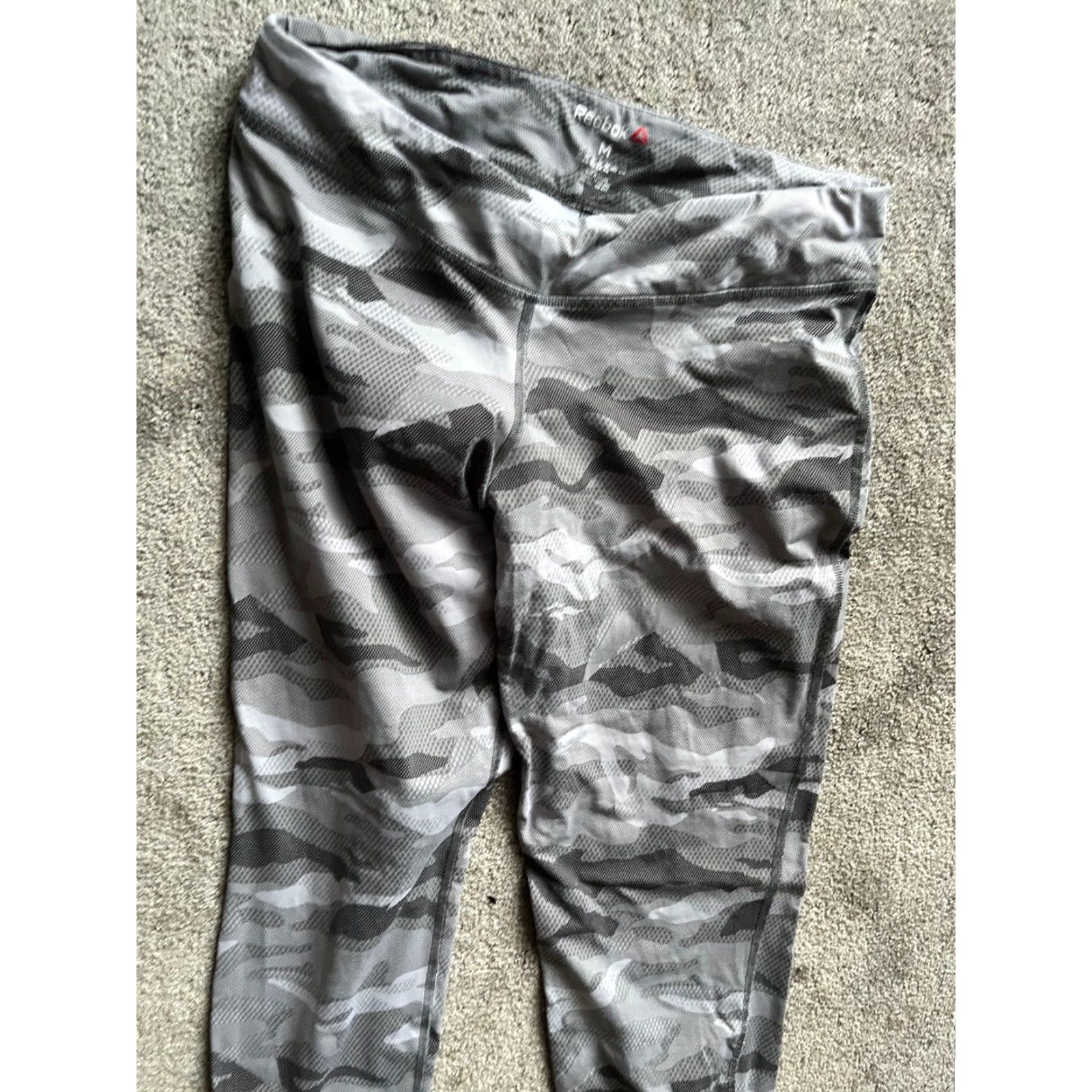Reebok Reebok Leggings Womens Medium Pull On Gray Camo Ankle Size 32" / US 10 / IT 46 - 2 Thumbnail