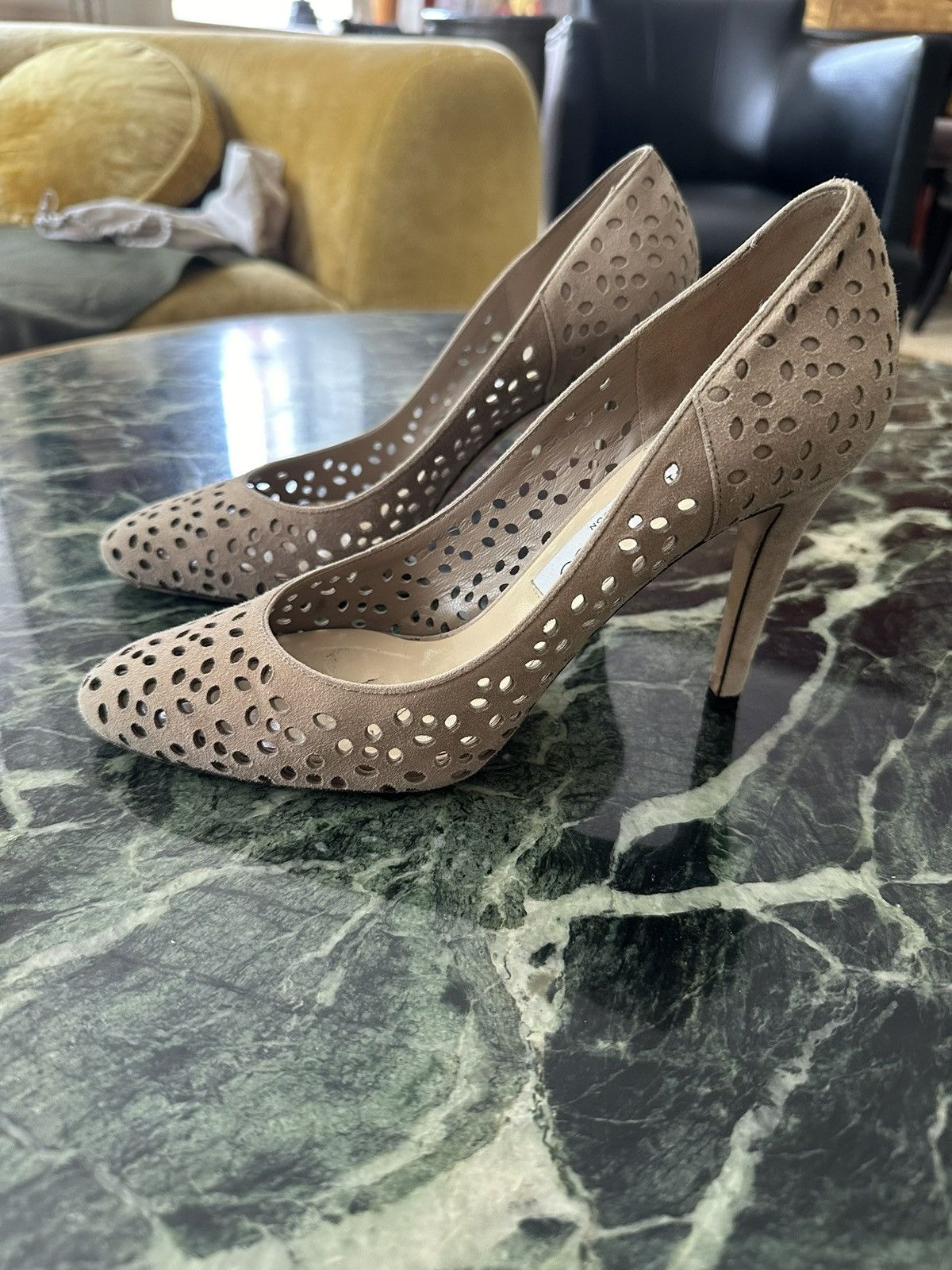 Jimmy Choo Jimmy Choi Heels Size US 7.5 / IT 37.5 - 2 Thumbnail