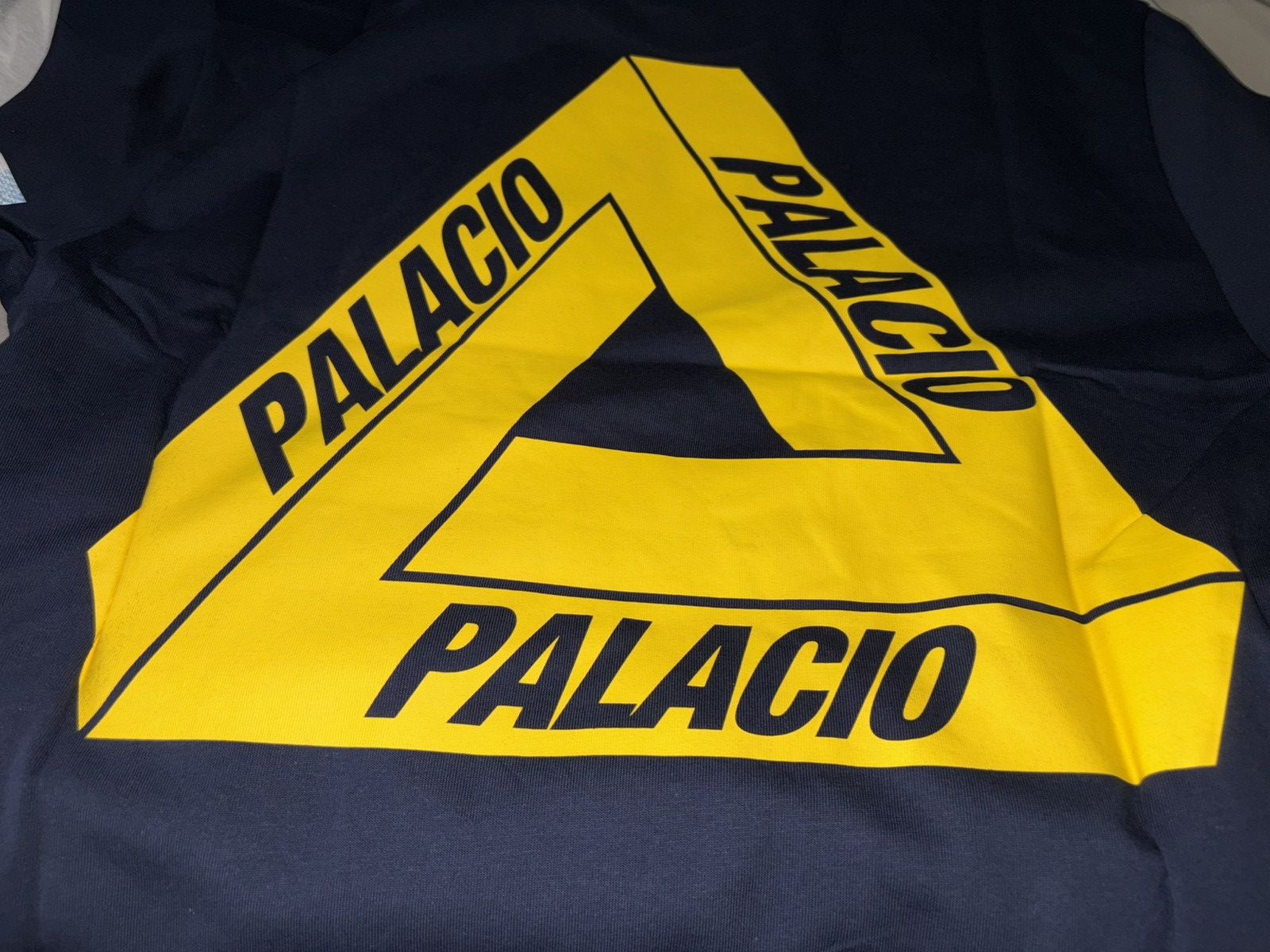 Palace Palace Spanish Tri Lingual T-Shirt Navy Size US L / EU 52-54 / 3 - 2 Thumbnail