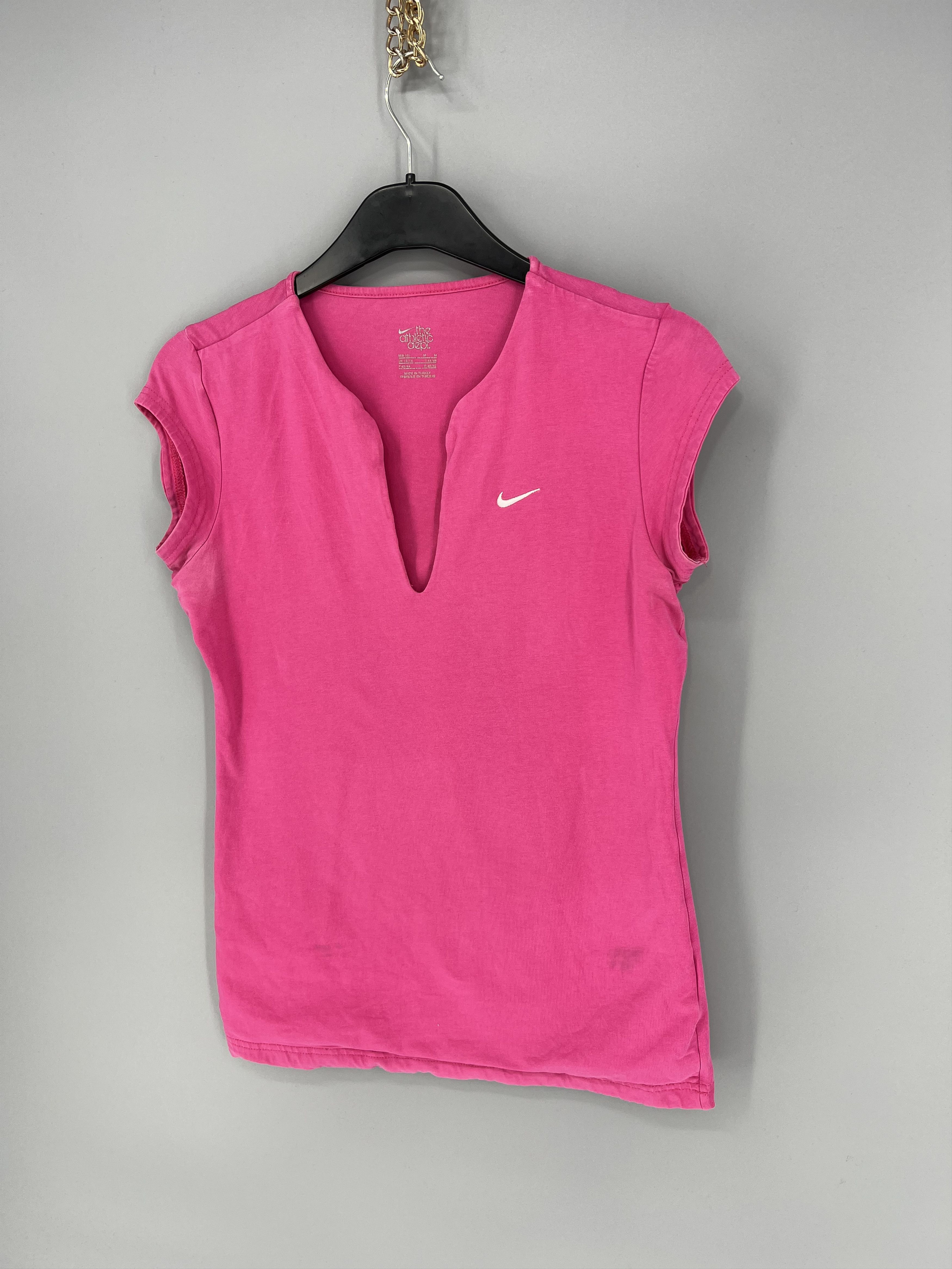 Nike Vintage 90s Nike Big Logo Faded T-shirt Streetwear Style Size M / US 6-8 / IT 42-44 - 3 Thumbnail